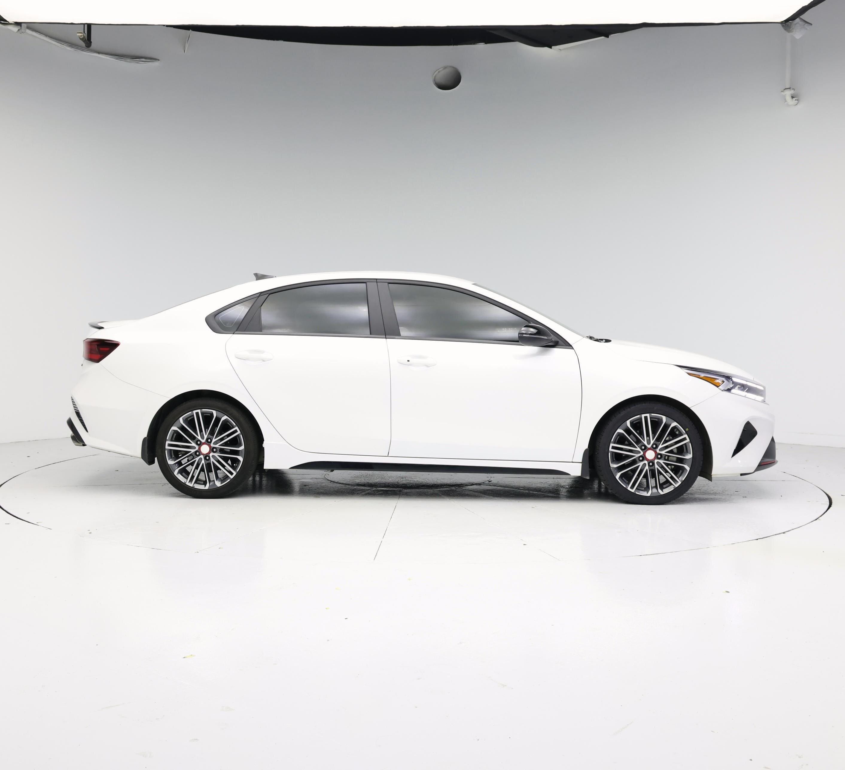 Thumbnail: 2024 Kia Forte - 7