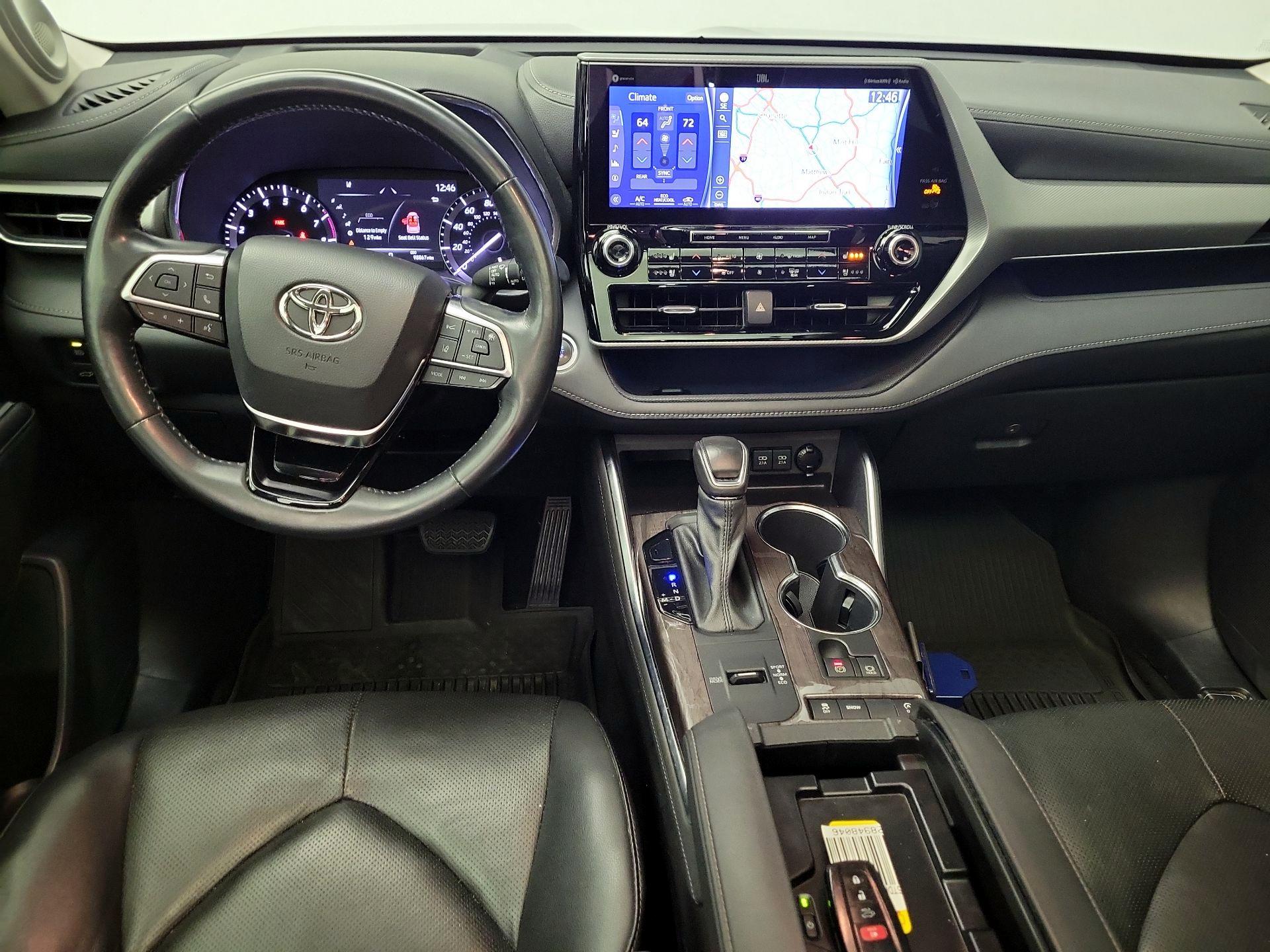 Thumbnail: 2021 Toyota Highlander - 9