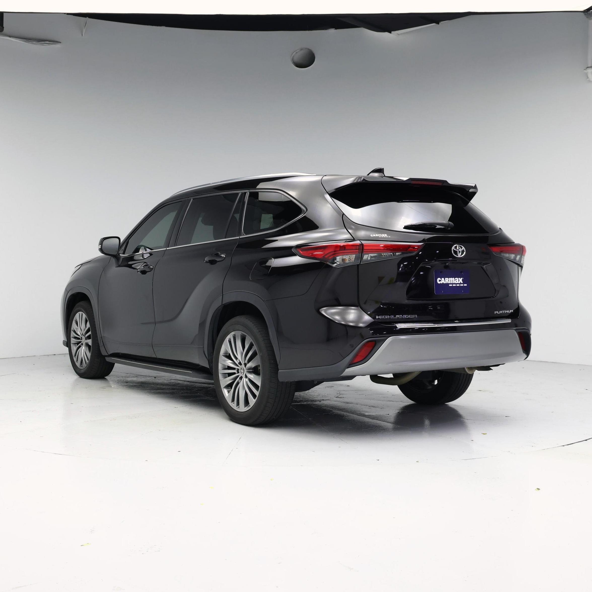 Thumbnail: 2021 Toyota Highlander - 2