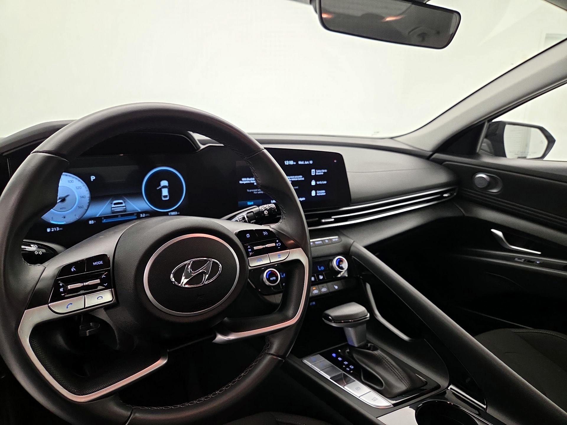 Thumbnail: 2023 Hyundai Elantra - 9