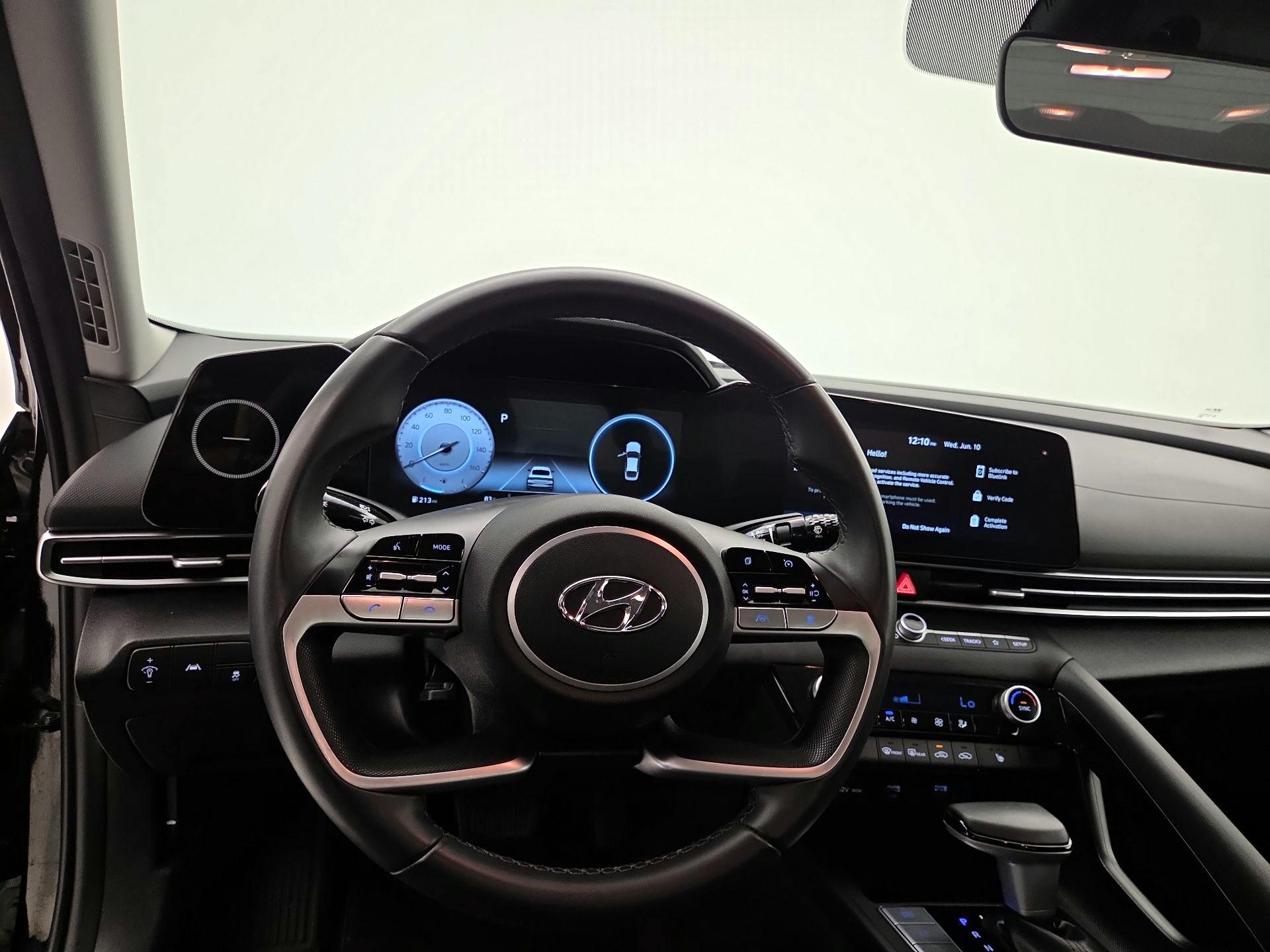 Thumbnail: 2023 Hyundai Elantra - 10