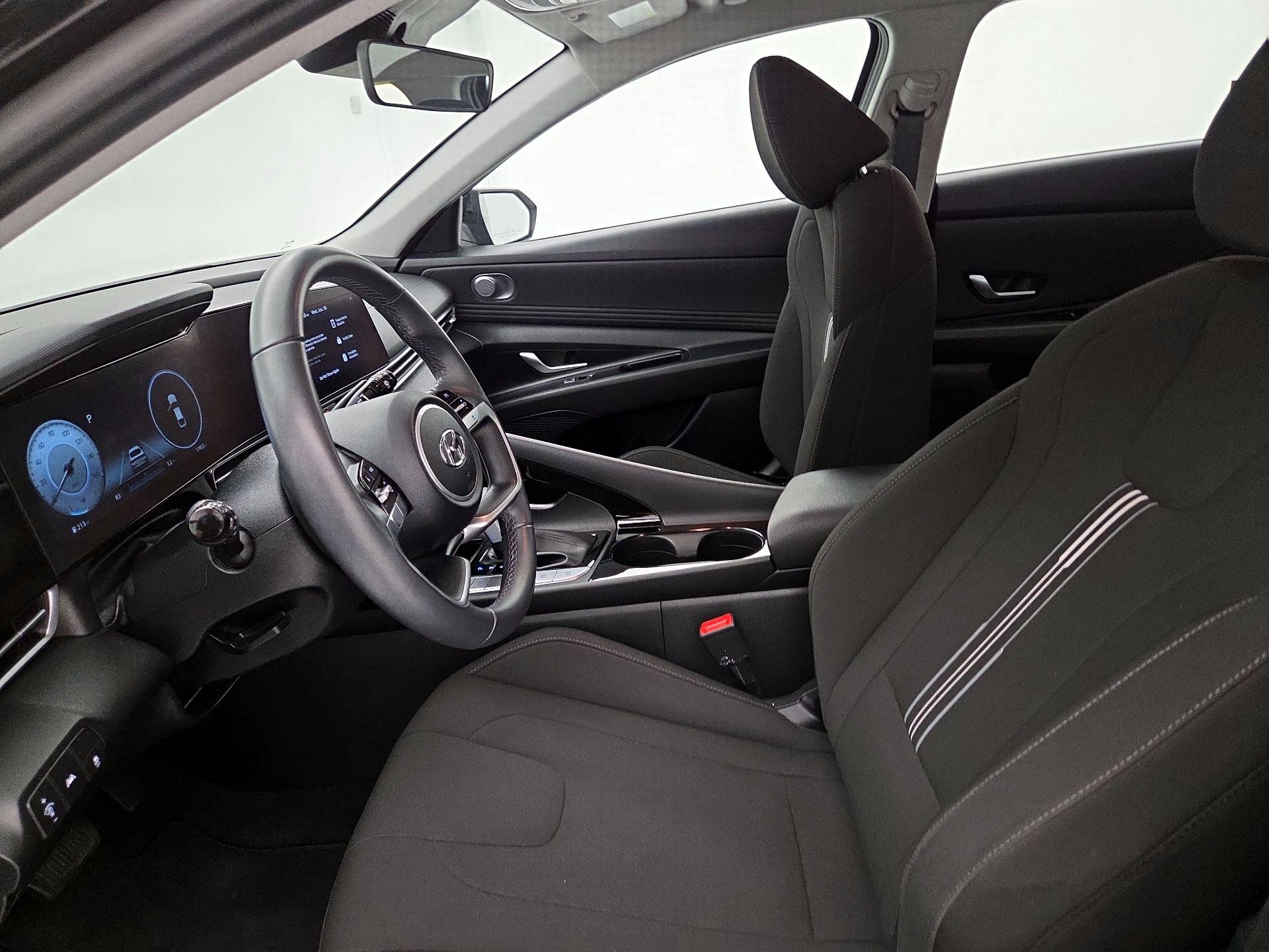Thumbnail: 2023 Hyundai Elantra - 11