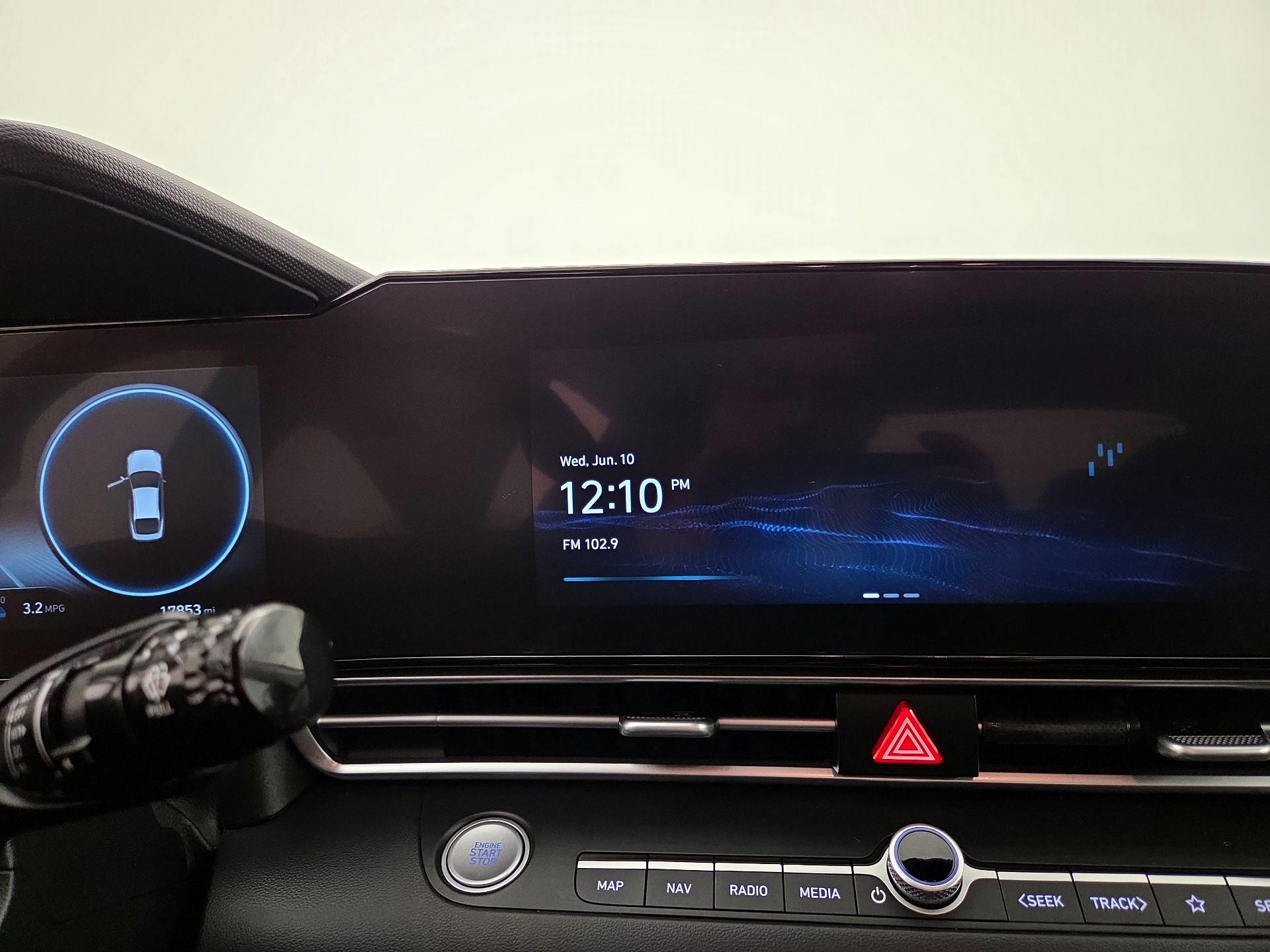 Thumbnail: 2023 Hyundai Elantra - 15