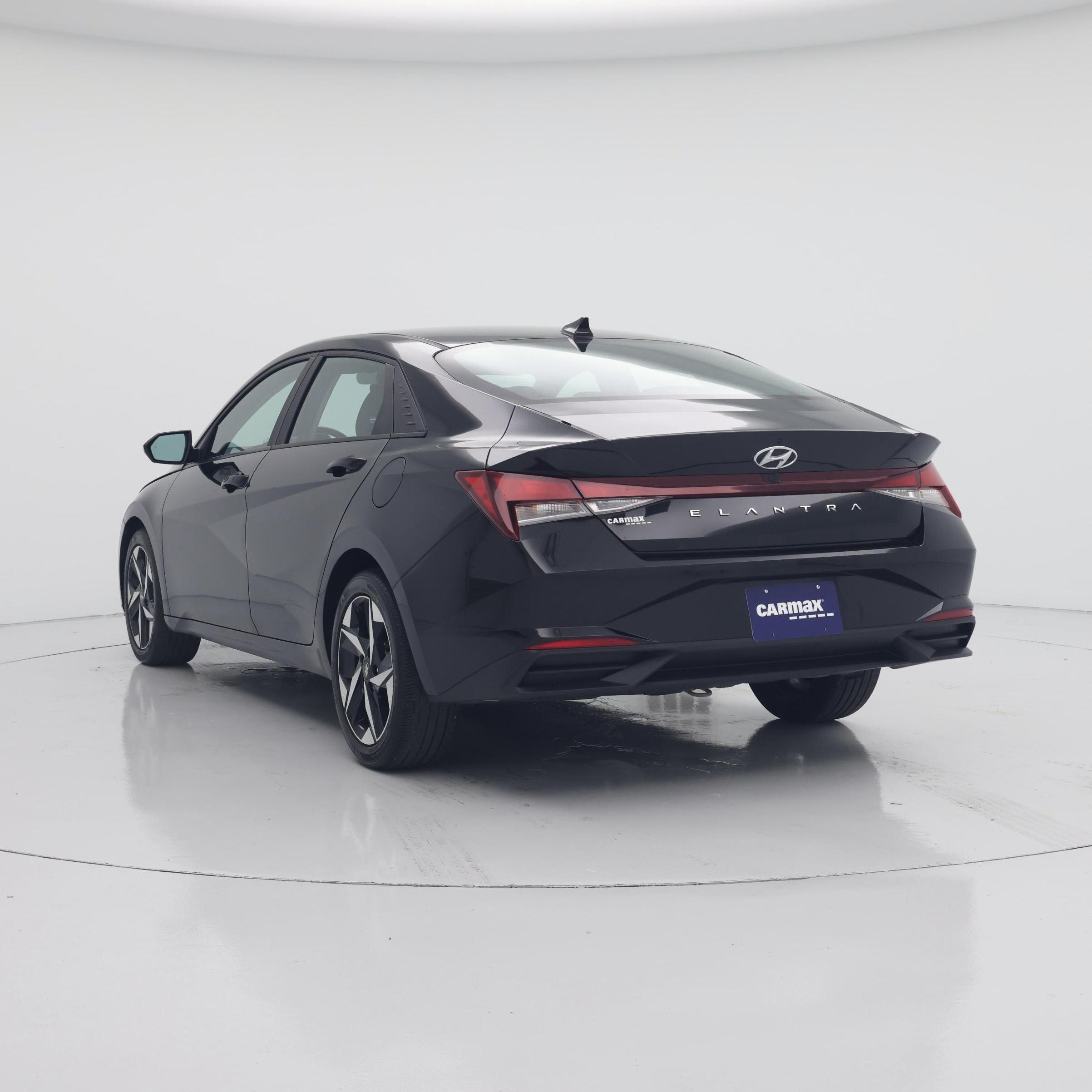 Thumbnail: 2023 Hyundai Elantra - 2