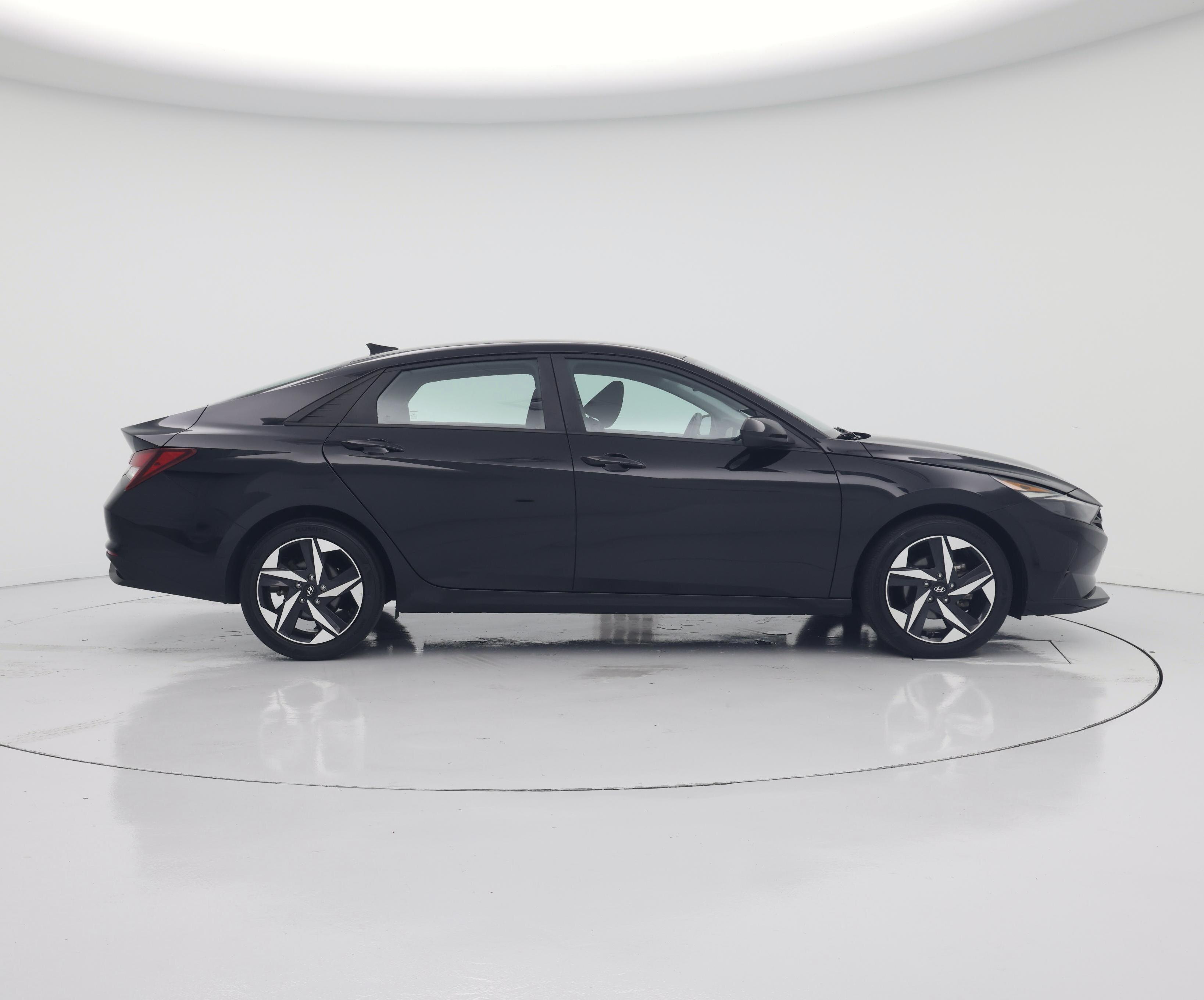 Thumbnail: 2023 Hyundai Elantra - 7