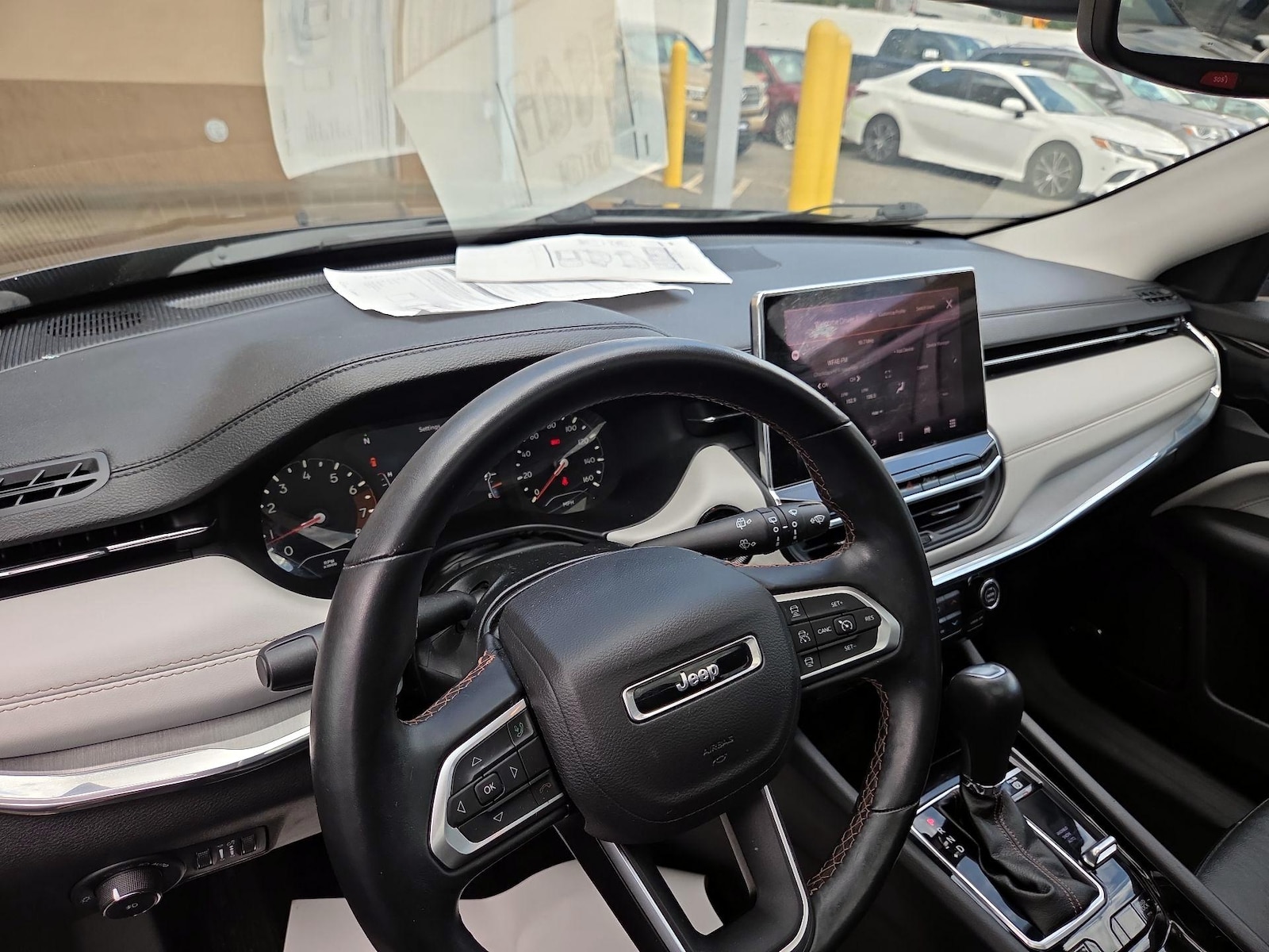 Apple CarPlay® & Android Auto™