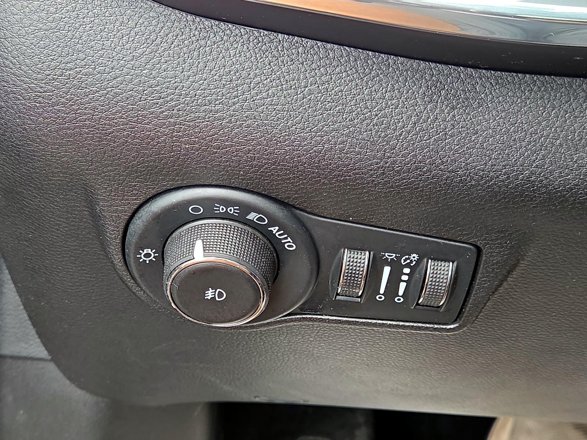 Thumbnail: 2022 Jeep Compass - 13