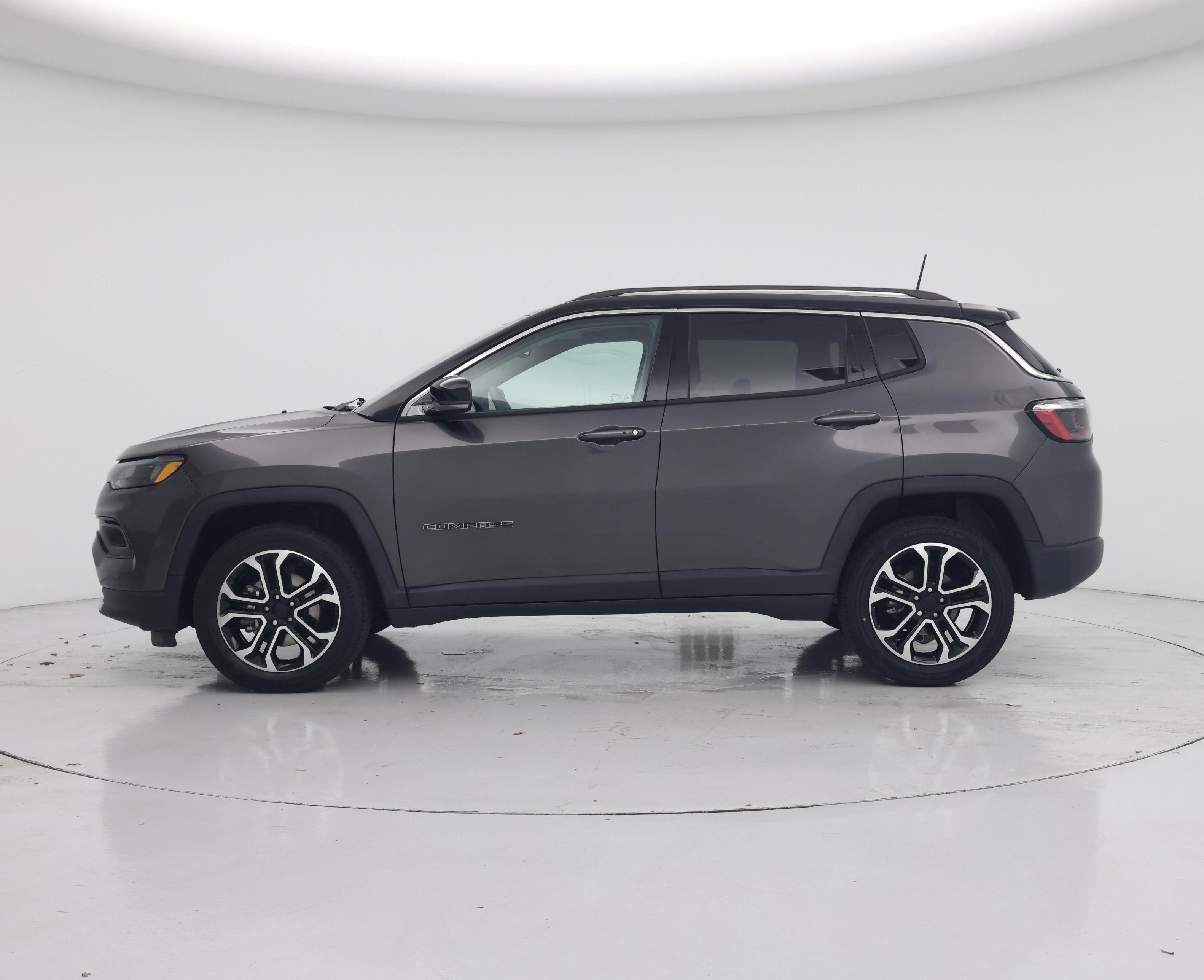 Thumbnail: 2022 Jeep Compass - 3