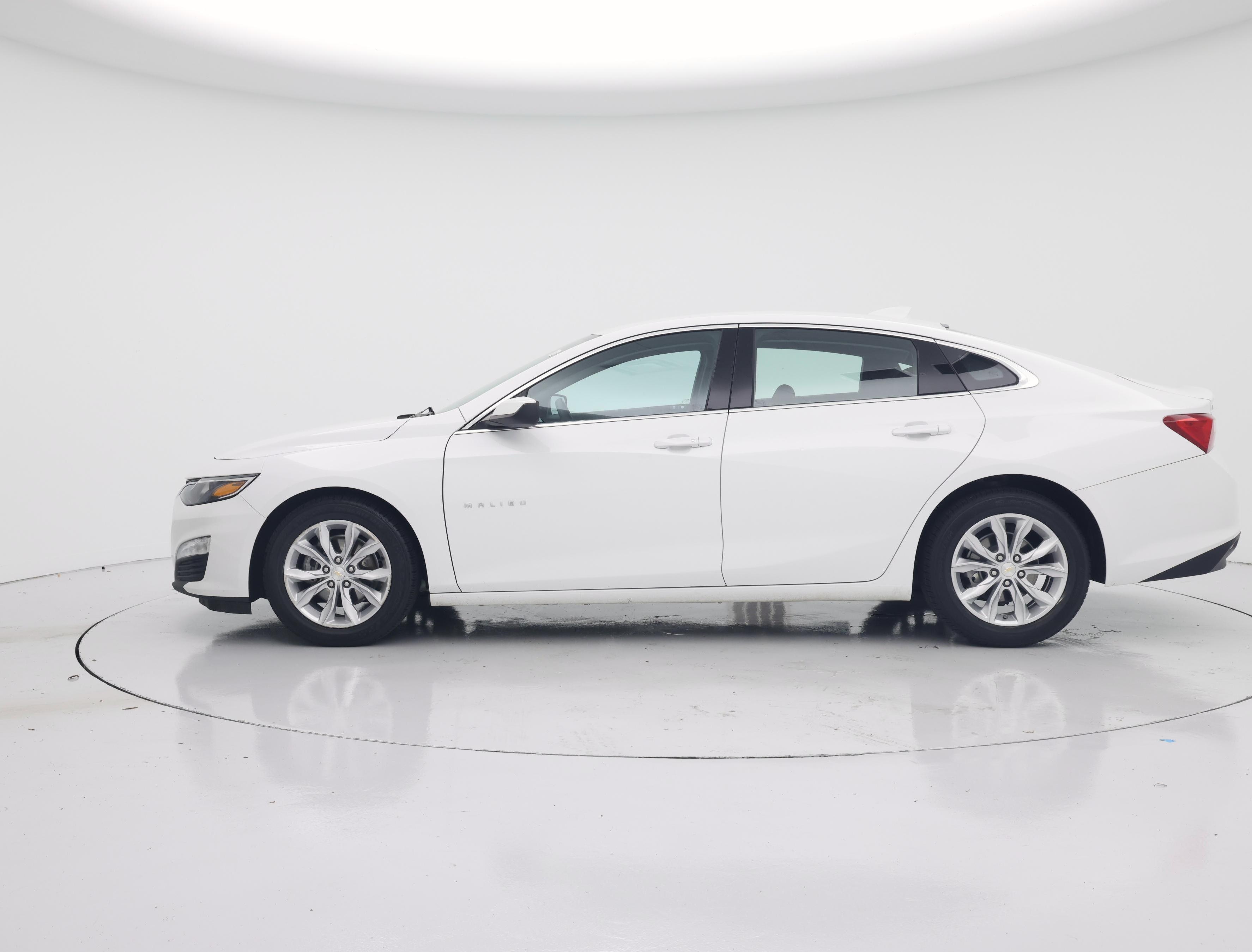 Thumbnail: 2023 Chevrolet Malibu - 3