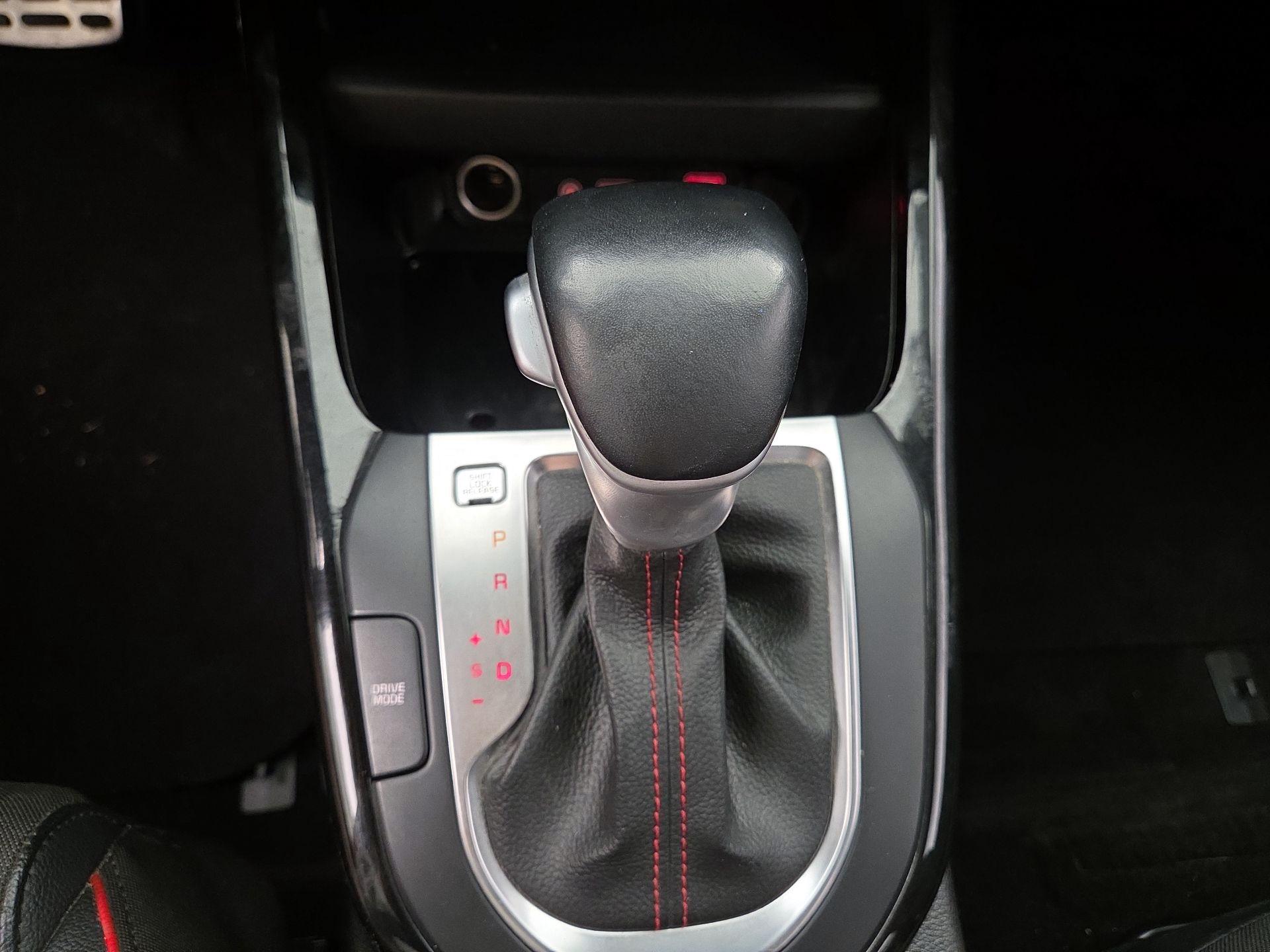 Thumbnail: 2021 Kia Forte - 17