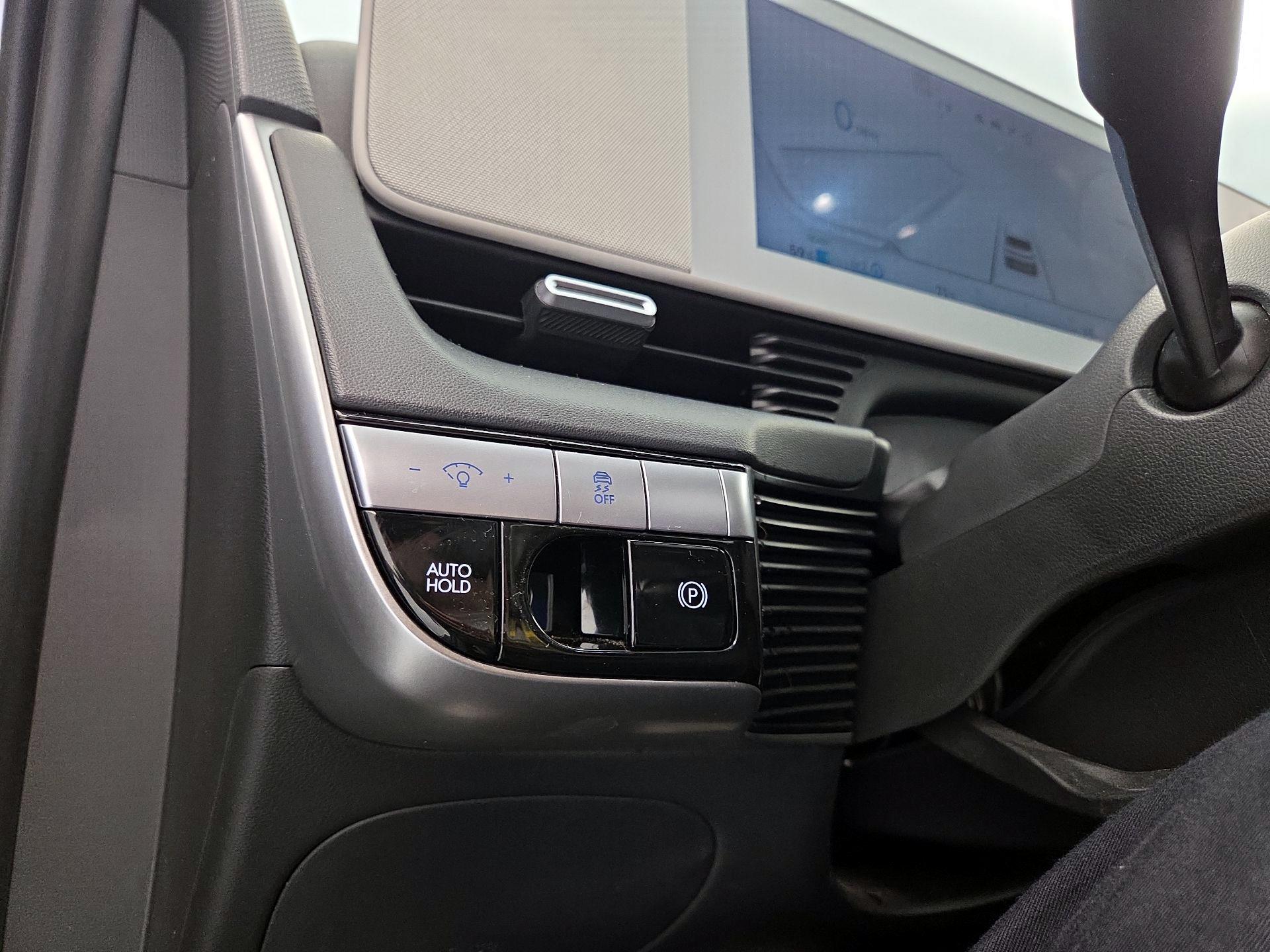 Thumbnail: 2023 Hyundai Ioniq 5 - 13