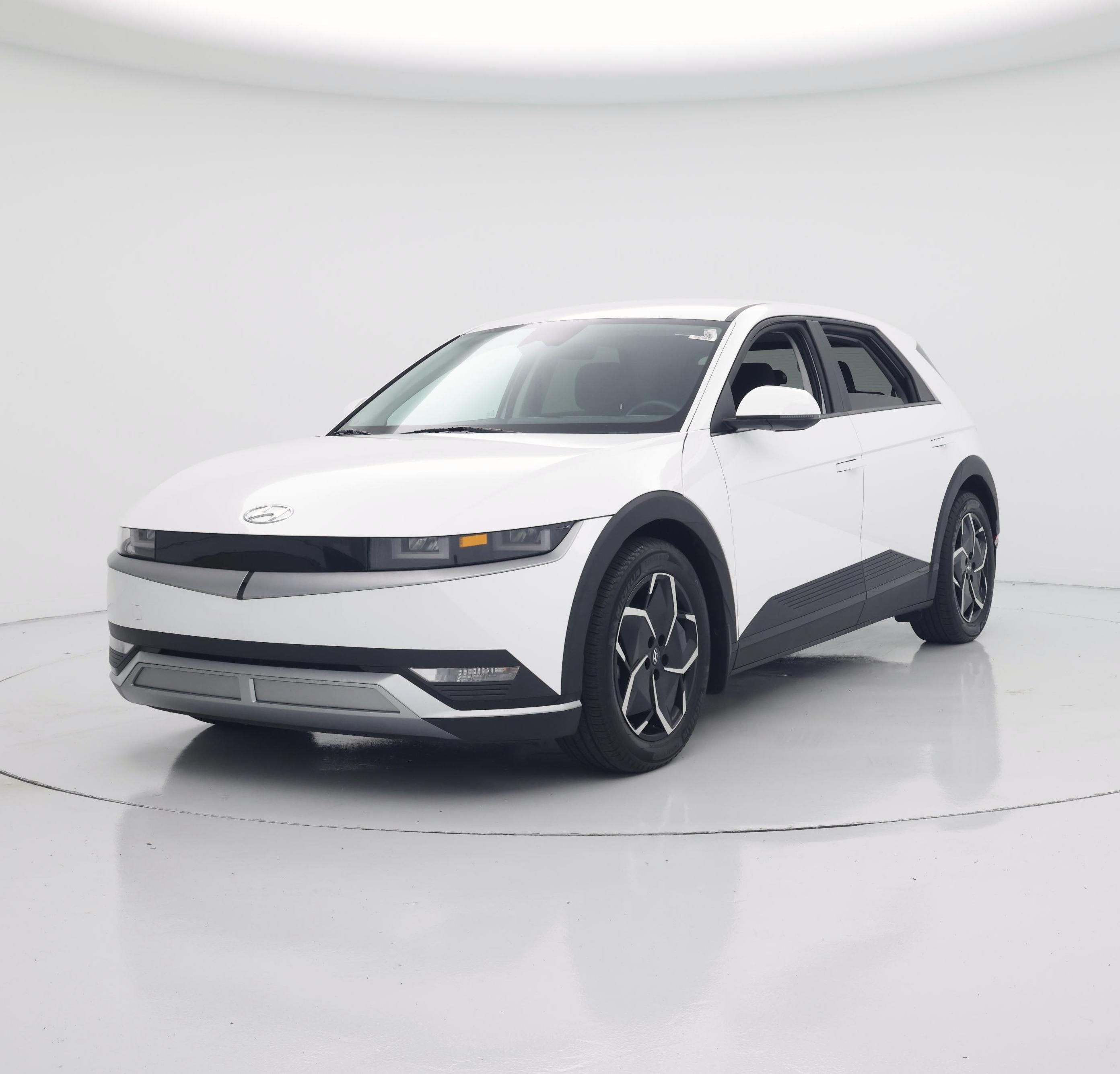 Thumbnail: 2023 Hyundai Ioniq 5 - 4