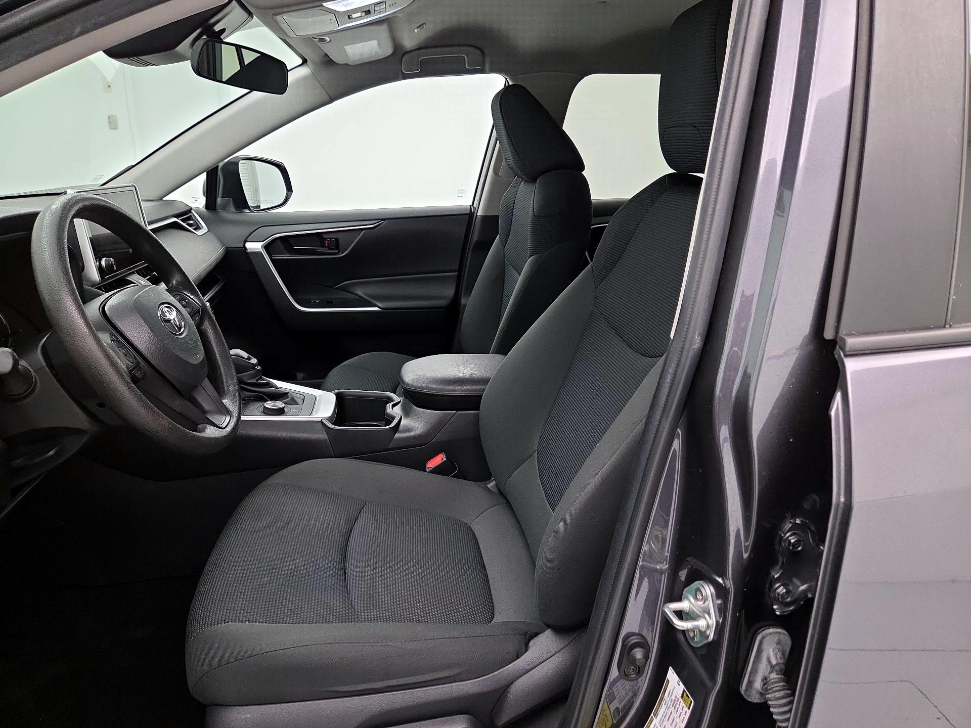 Thumbnail: 2023 Toyota RAV4 - 11