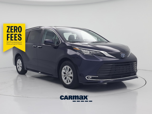 Blue 2024 Toyota Sienna XLE 7-Passenger FWD Minivan Front-Wheel Drive Automatic