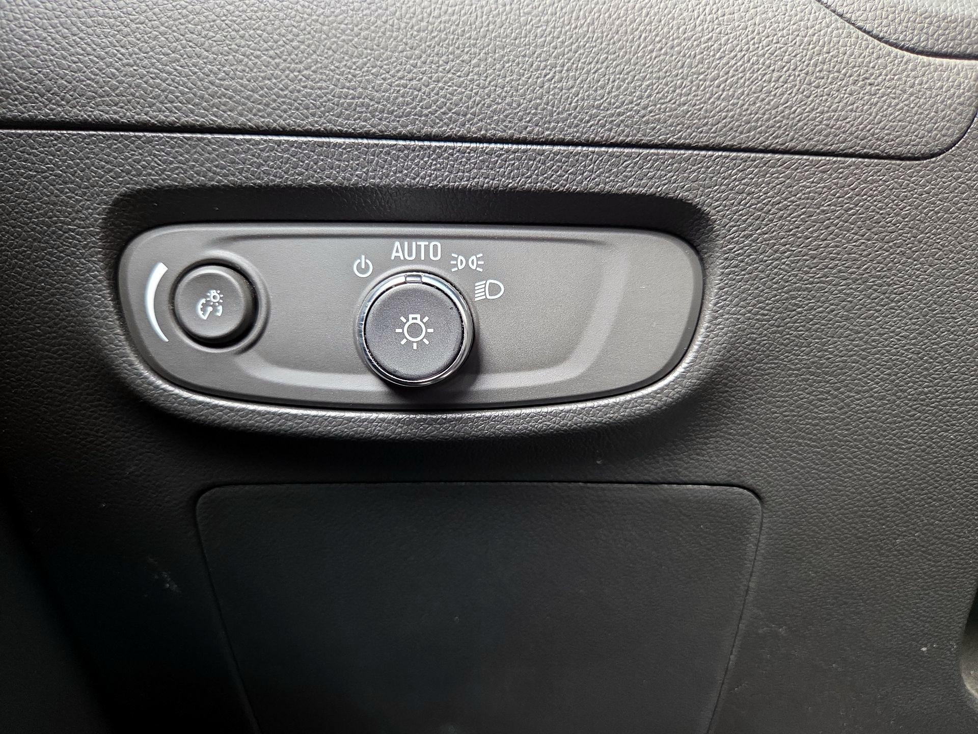 Thumbnail: 2024 Buick Encore GX - 13