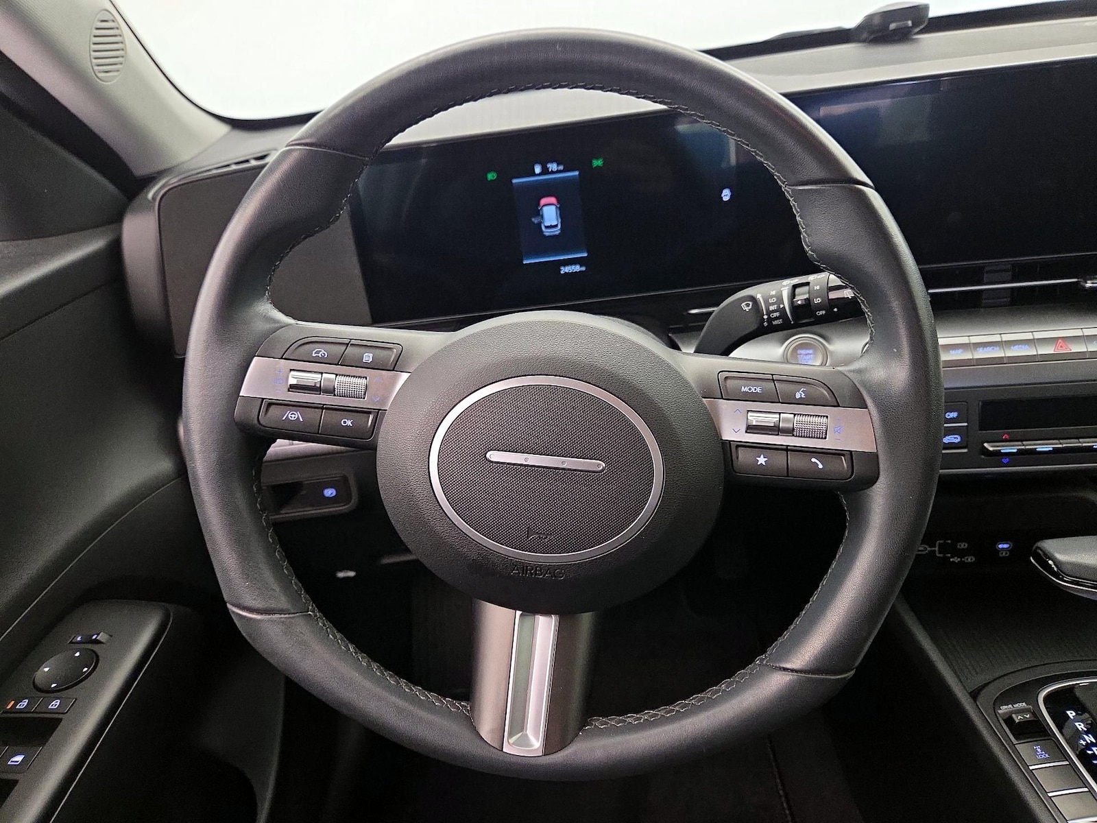 2024 Hyundai Kona SEL - Photo 11