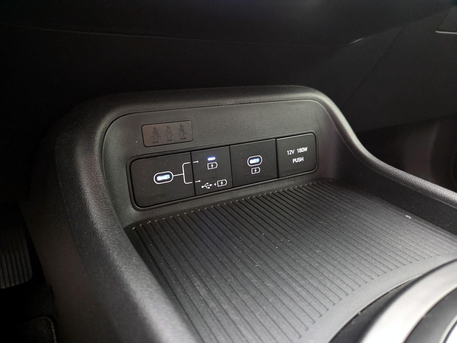2024 Hyundai Kona SEL - Photo 19