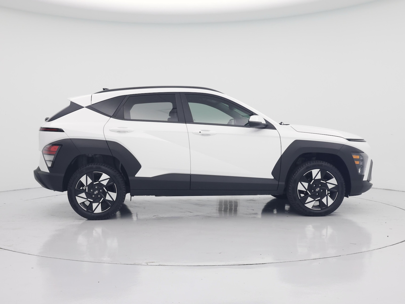 2024 Hyundai Kona SEL - Photo 8