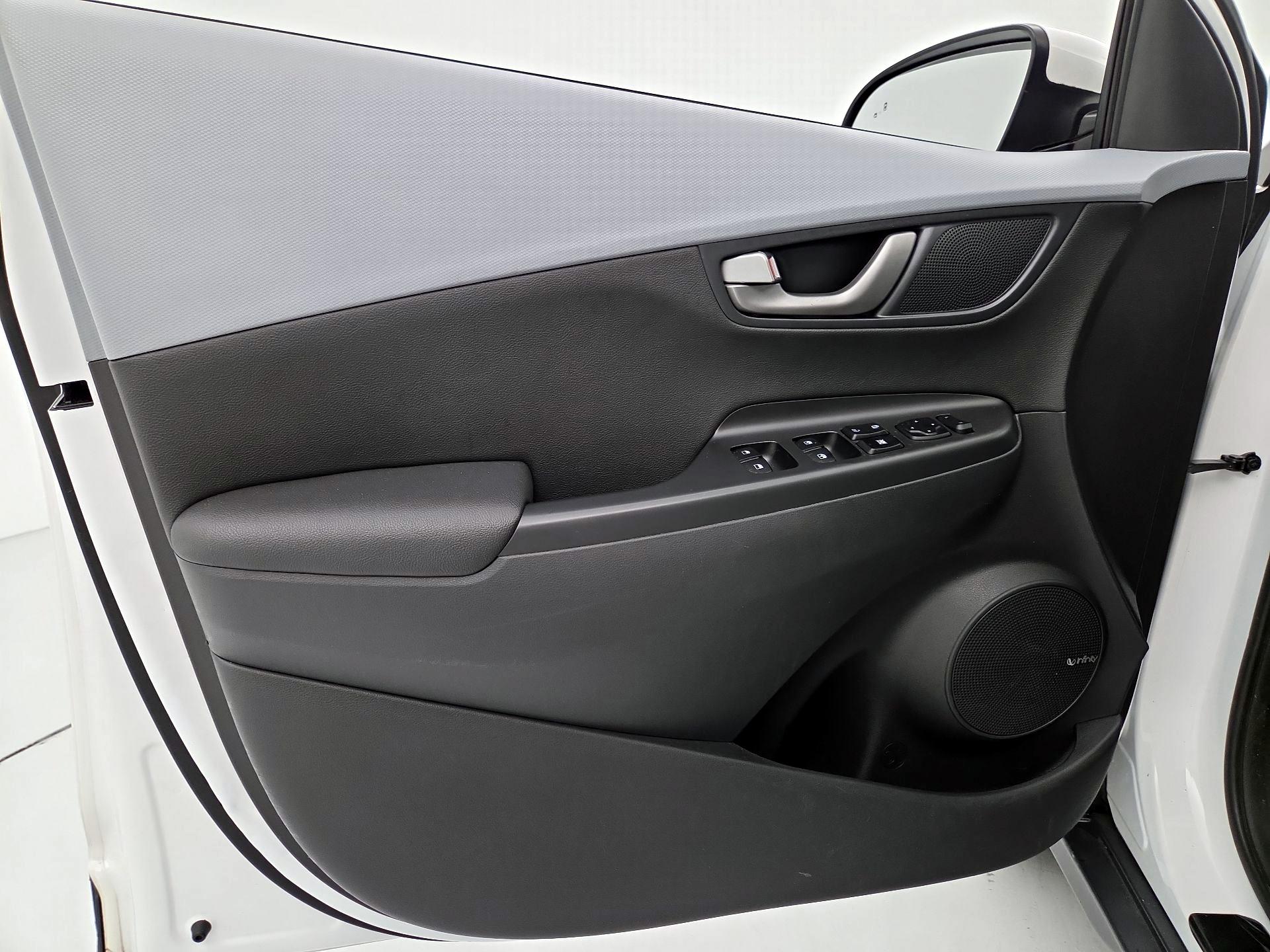 Thumbnail: 2021 Hyundai Kona - 12