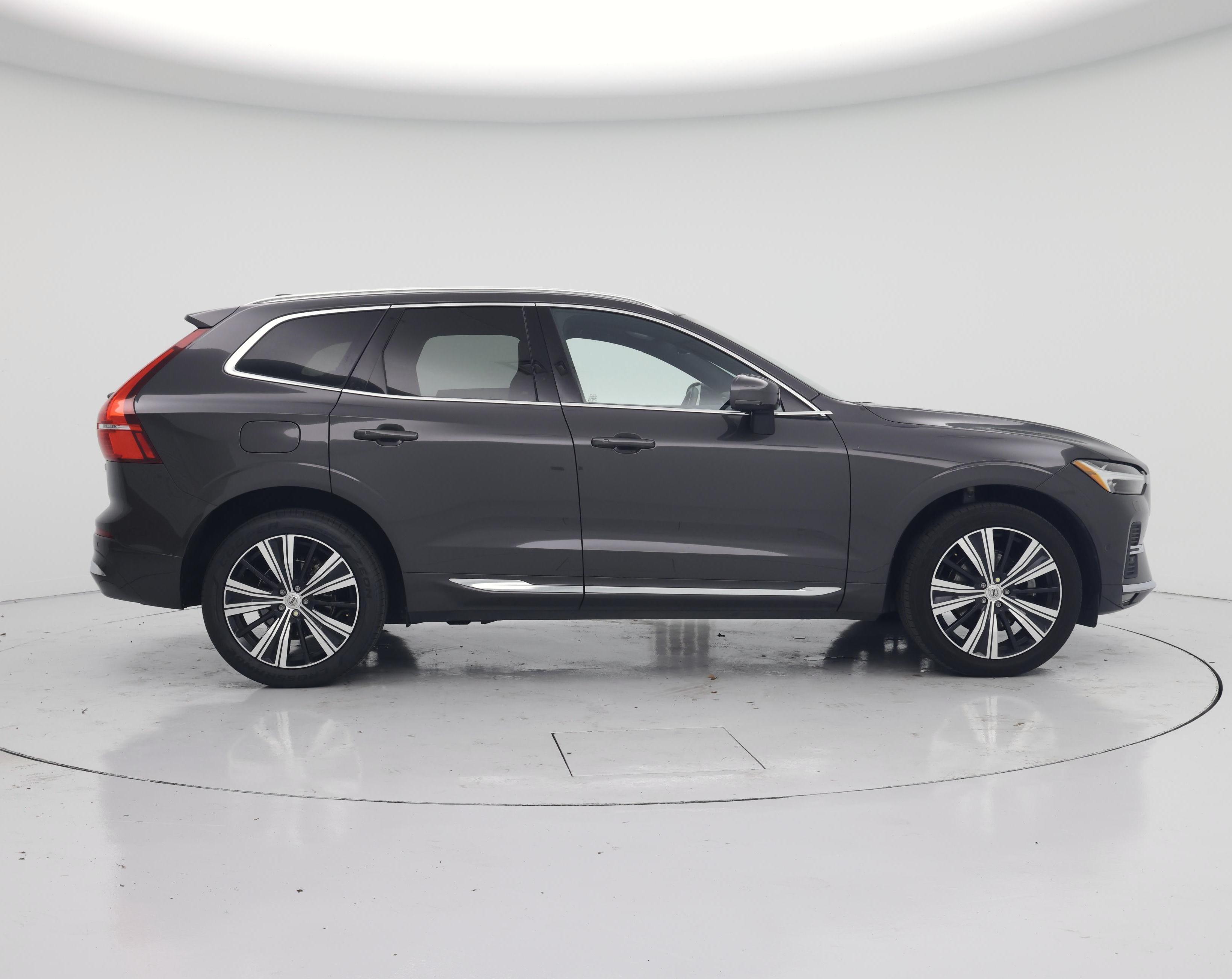 Thumbnail: 2023 Volvo XC60 - 7