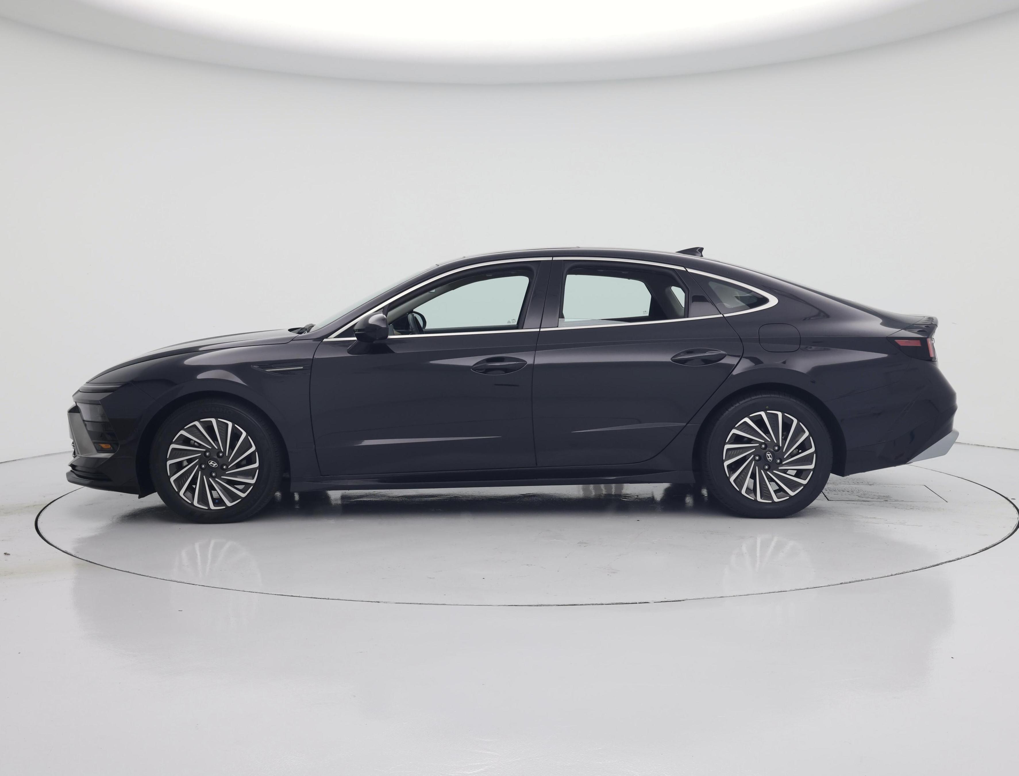 Thumbnail: 2024 Hyundai Sonata - 3