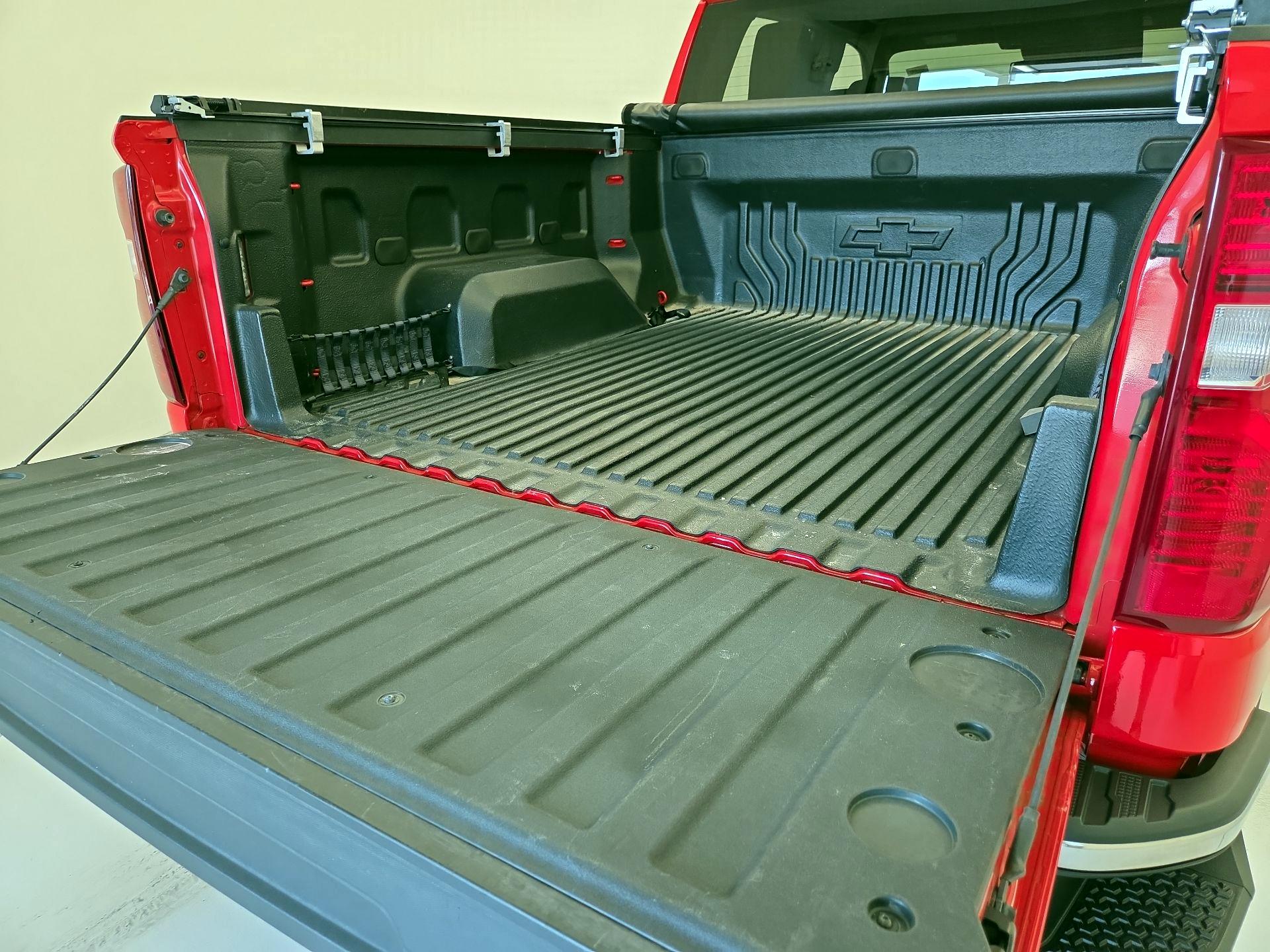 Thumbnail: 2023 Chevrolet Silverado 1500 - 20
