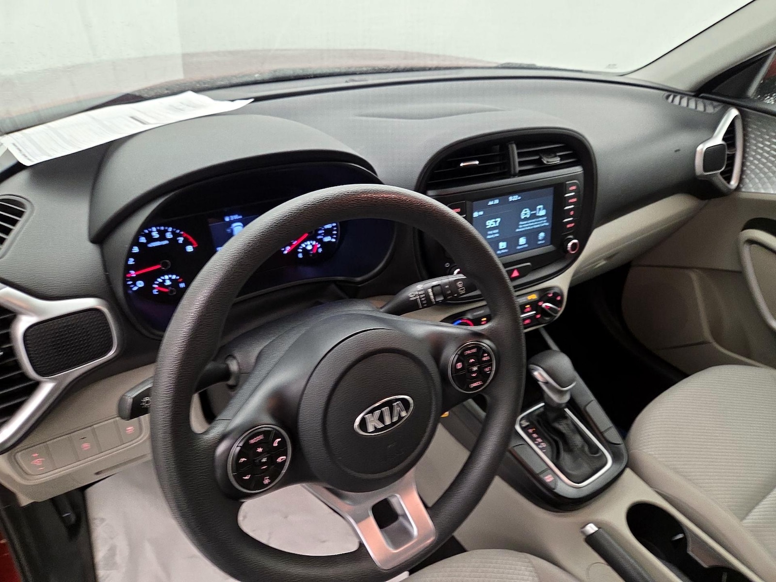 2020 Kia Soul LX - Photo 10