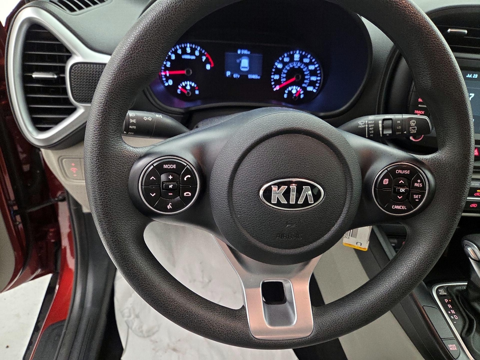 2020 Kia Soul LX - Photo 11