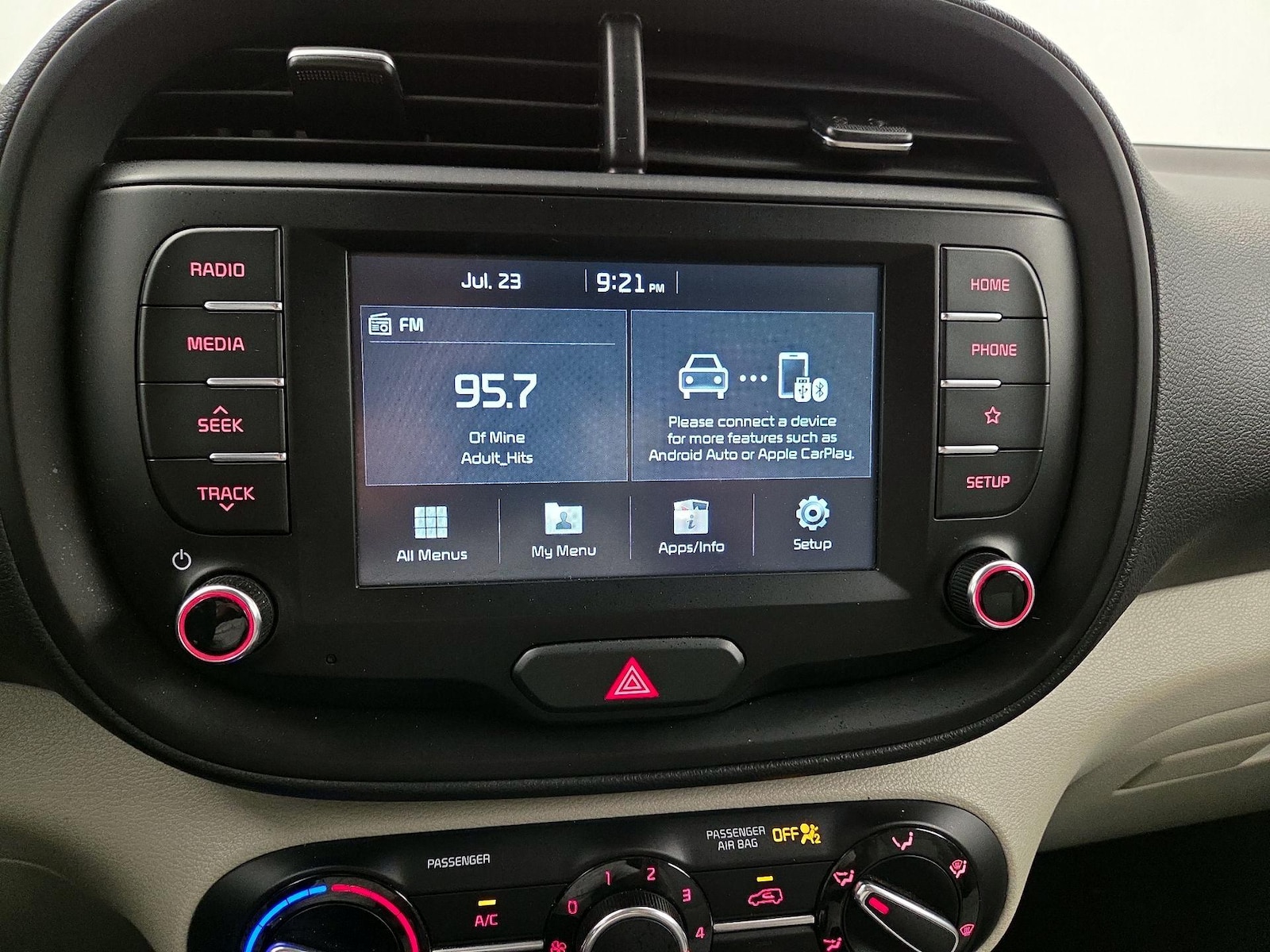 2020 Kia Soul LX - Photo 16