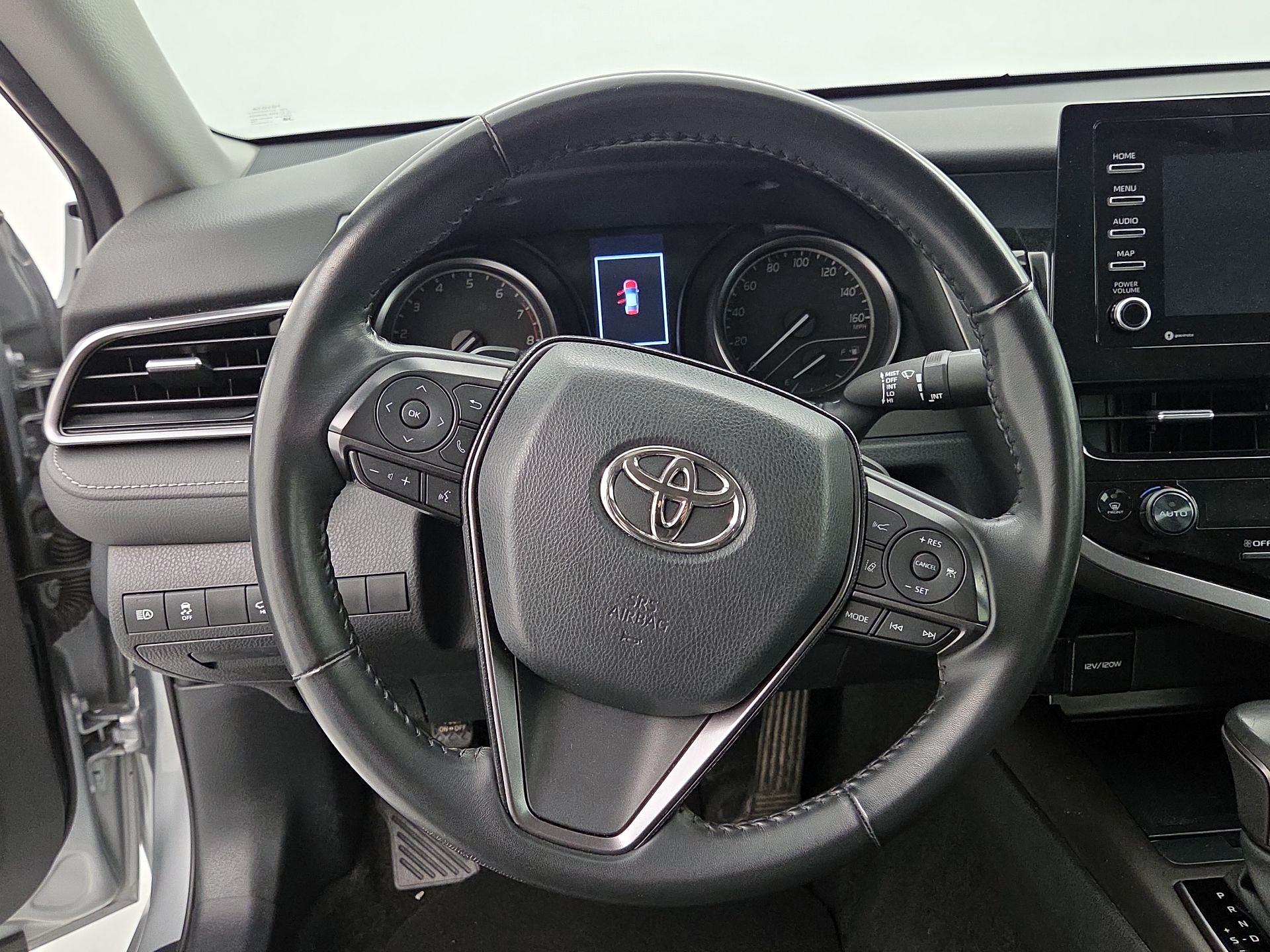 Thumbnail: 2023 Toyota Camry - 10