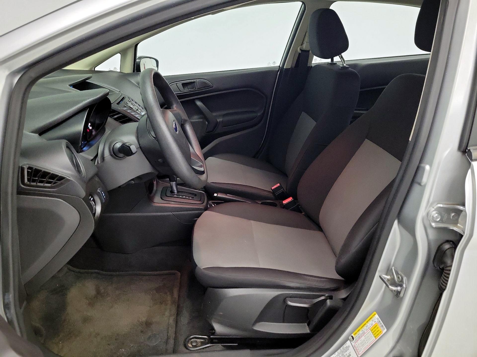 Thumbnail: 2016 Ford Fiesta - 11