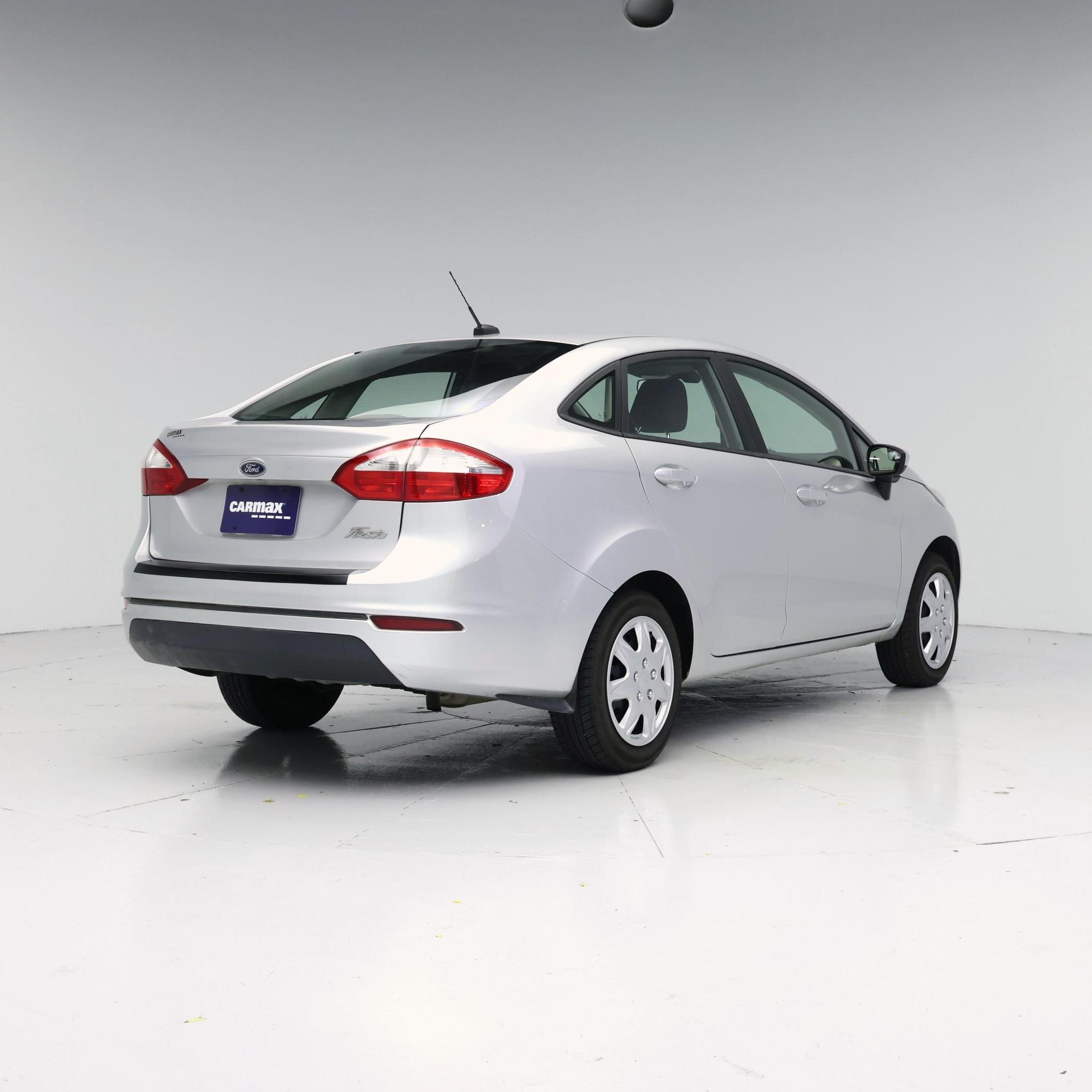 Thumbnail: 2016 Ford Fiesta - 8