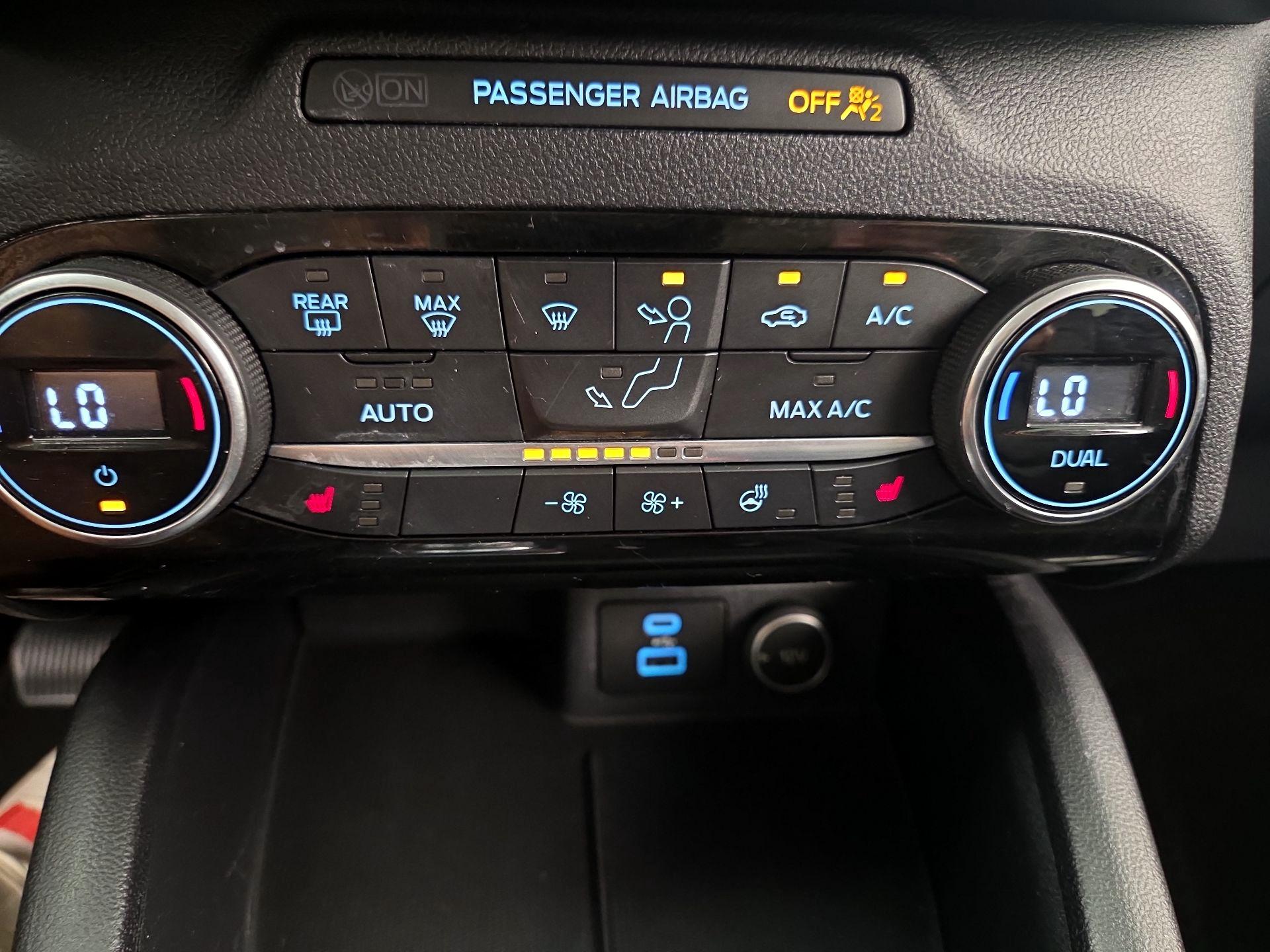 Thumbnail: 2021 Ford Escape - 16