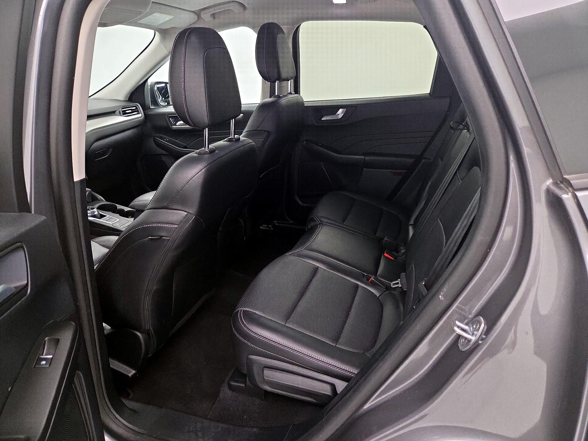 Thumbnail: 2021 Ford Escape - 19