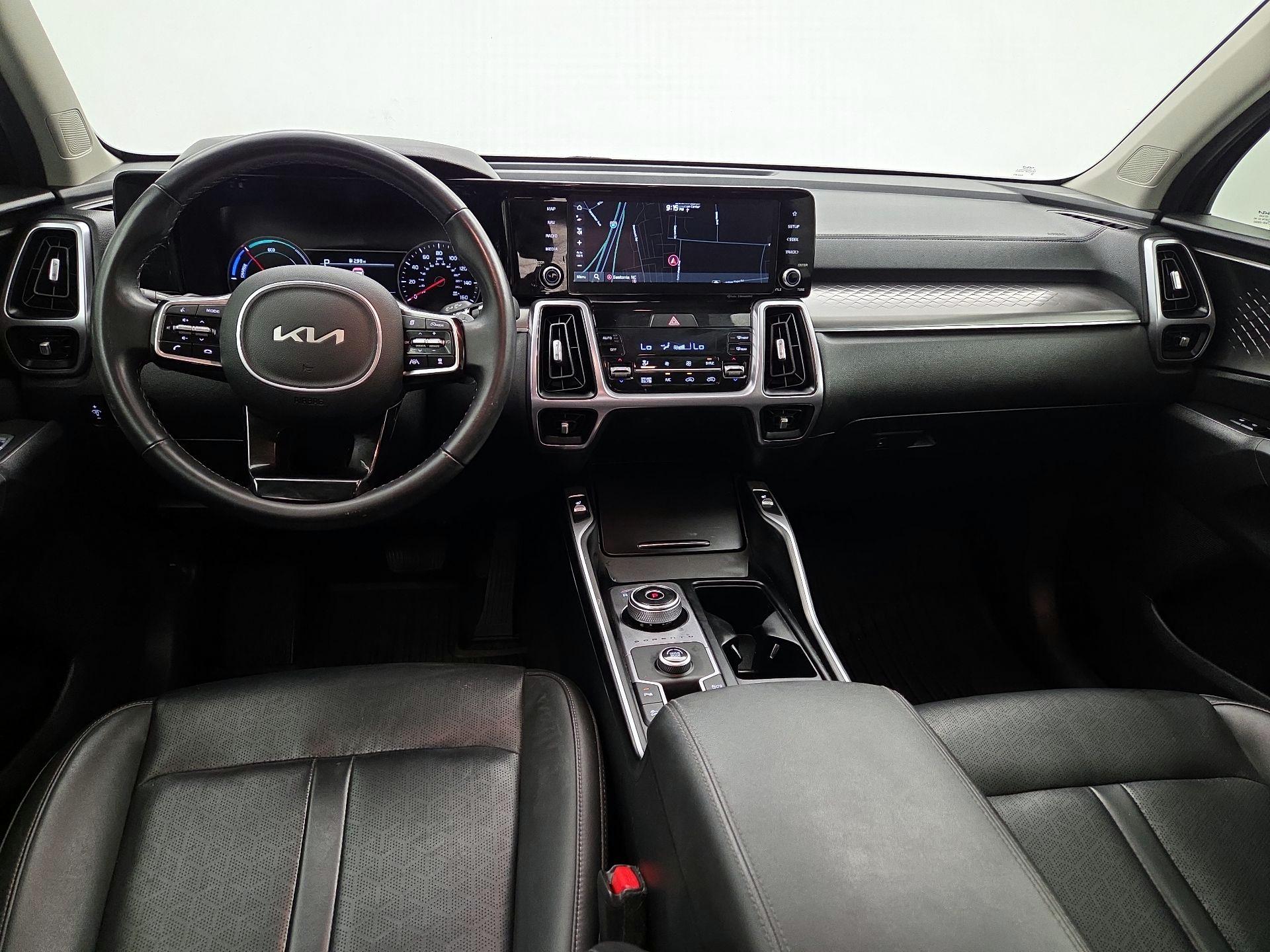Thumbnail: 2023 Kia Sorento - 9