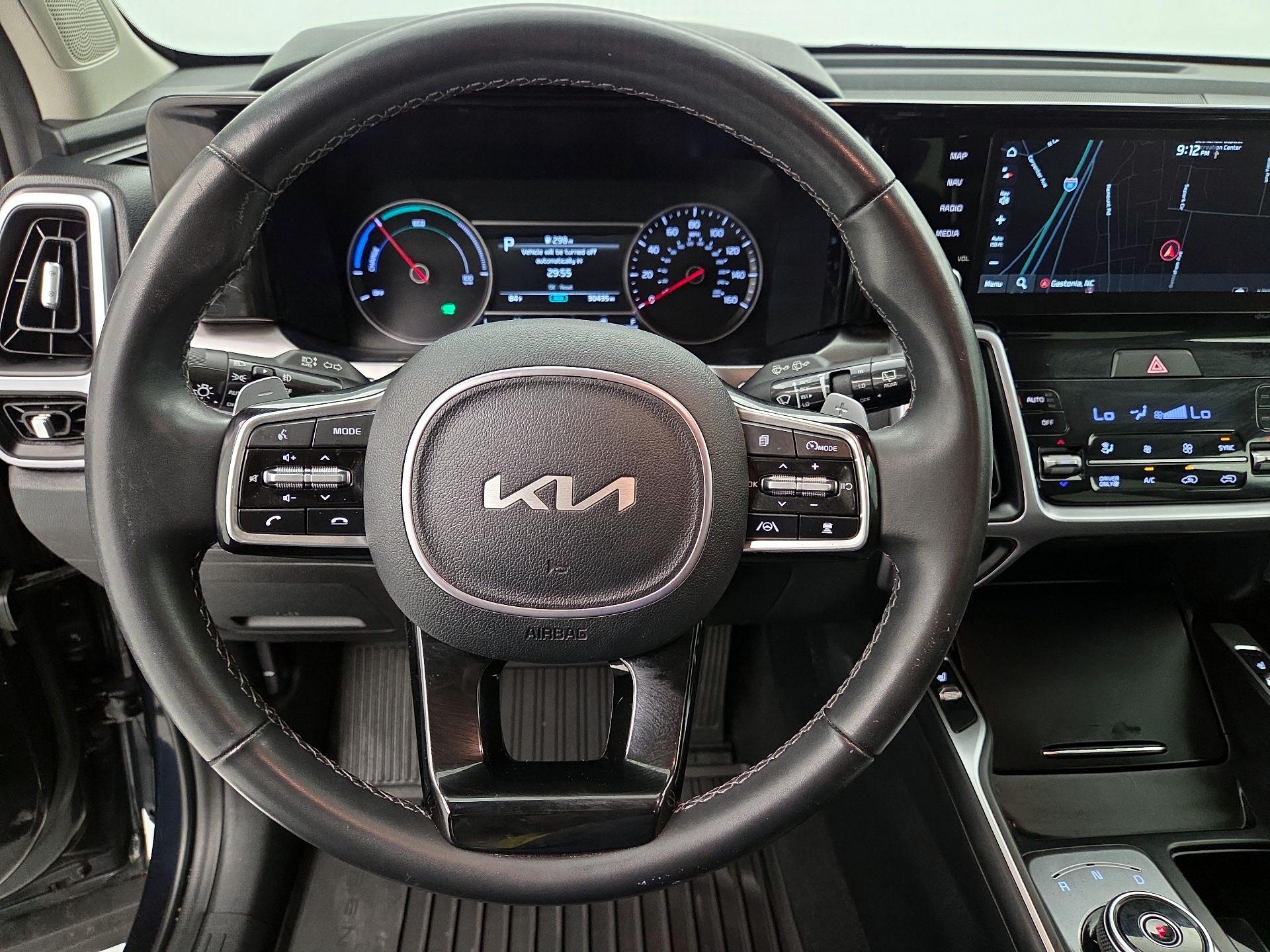 Thumbnail: 2023 Kia Sorento - 10