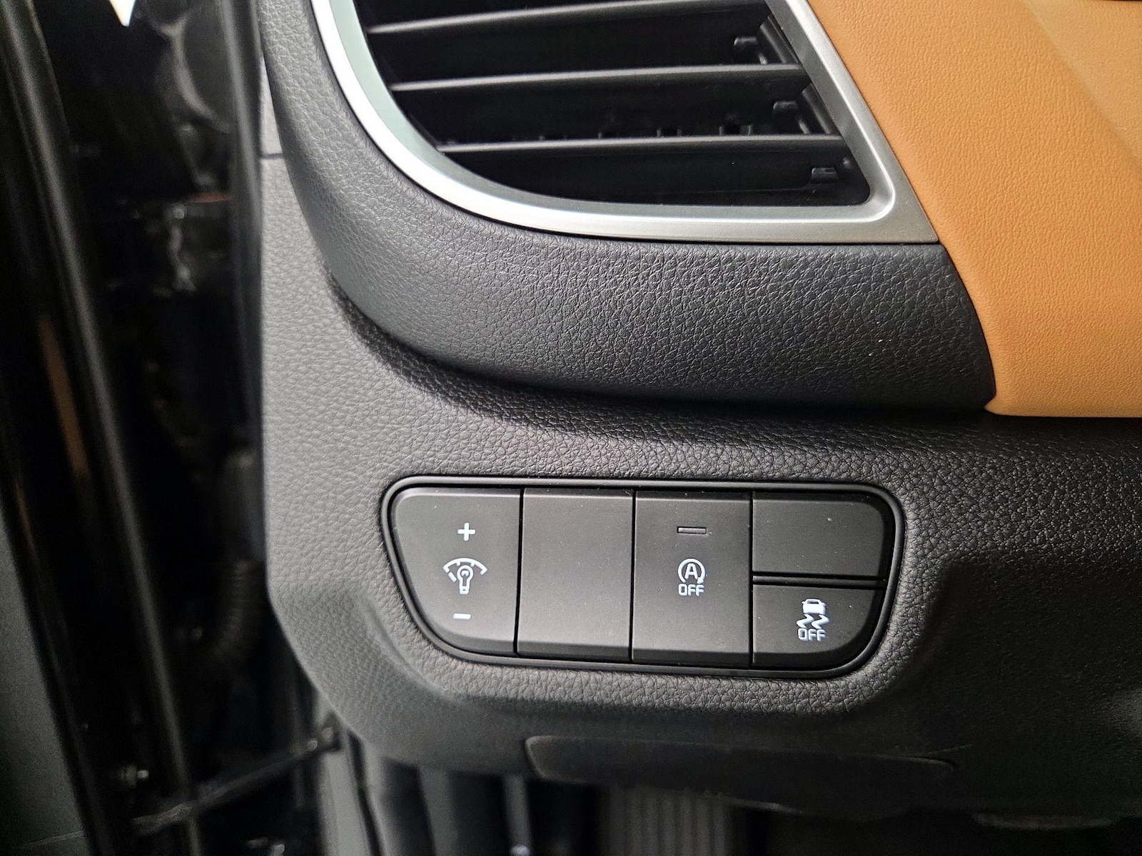 2024 Kia Seltos EX - Photo 14