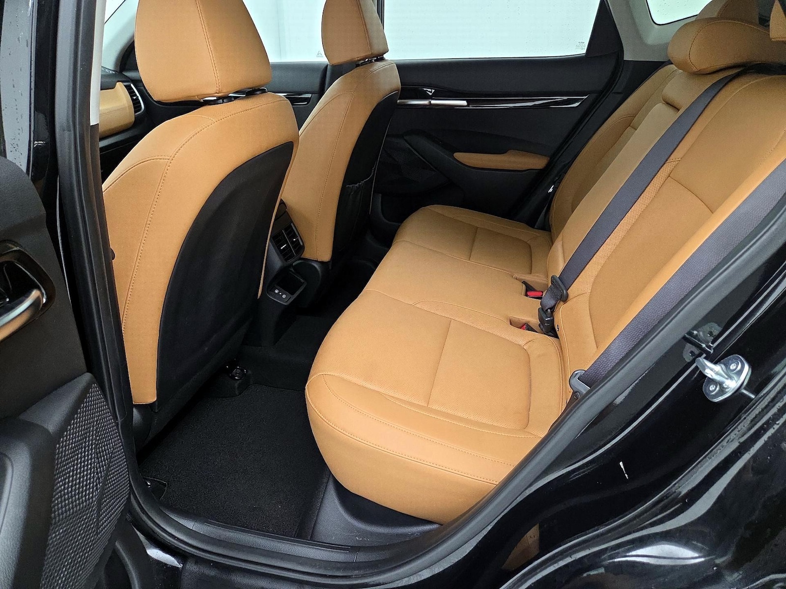2024 Kia Seltos EX - Photo 21