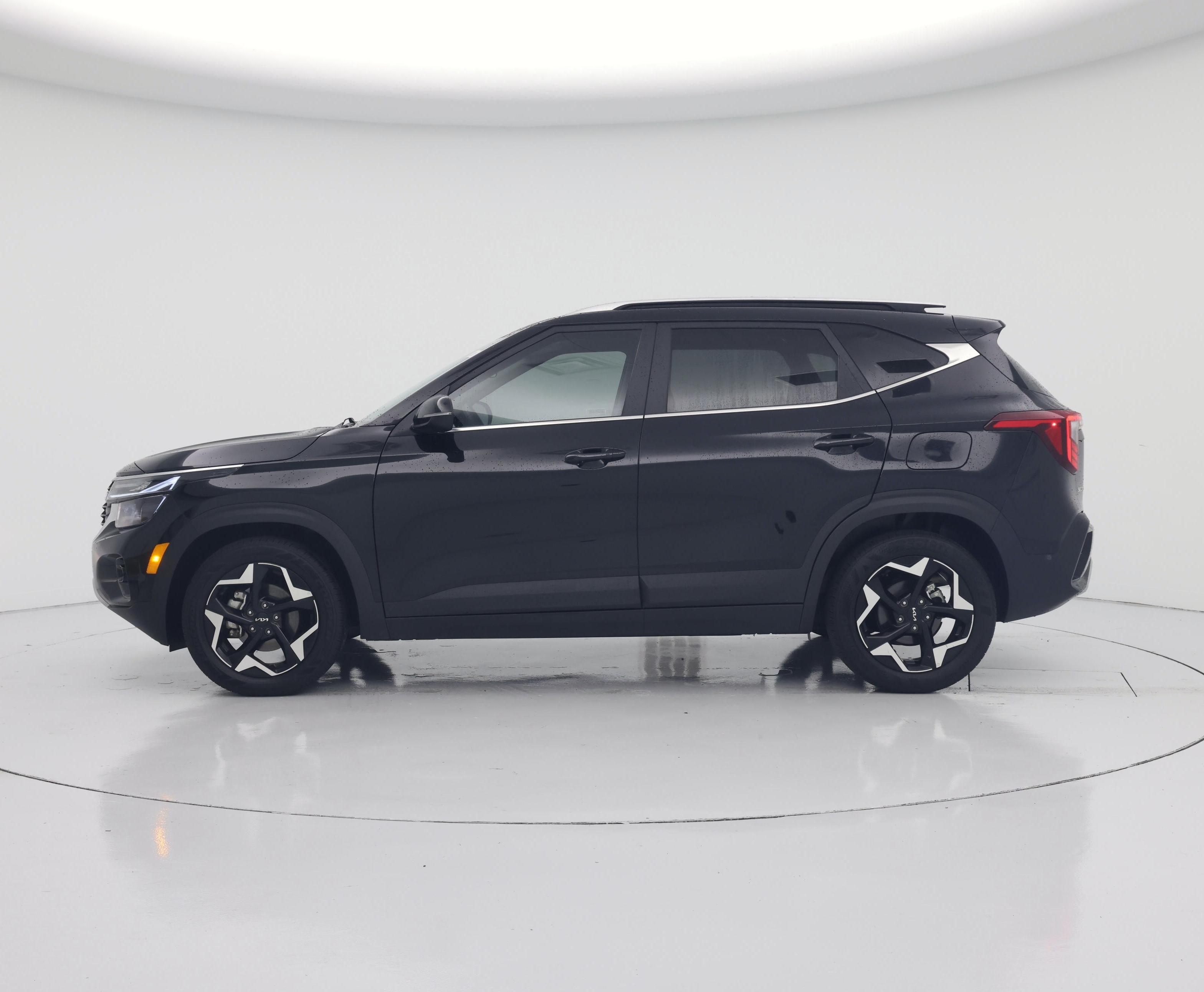 Thumbnail: 2024 Kia Seltos - 3