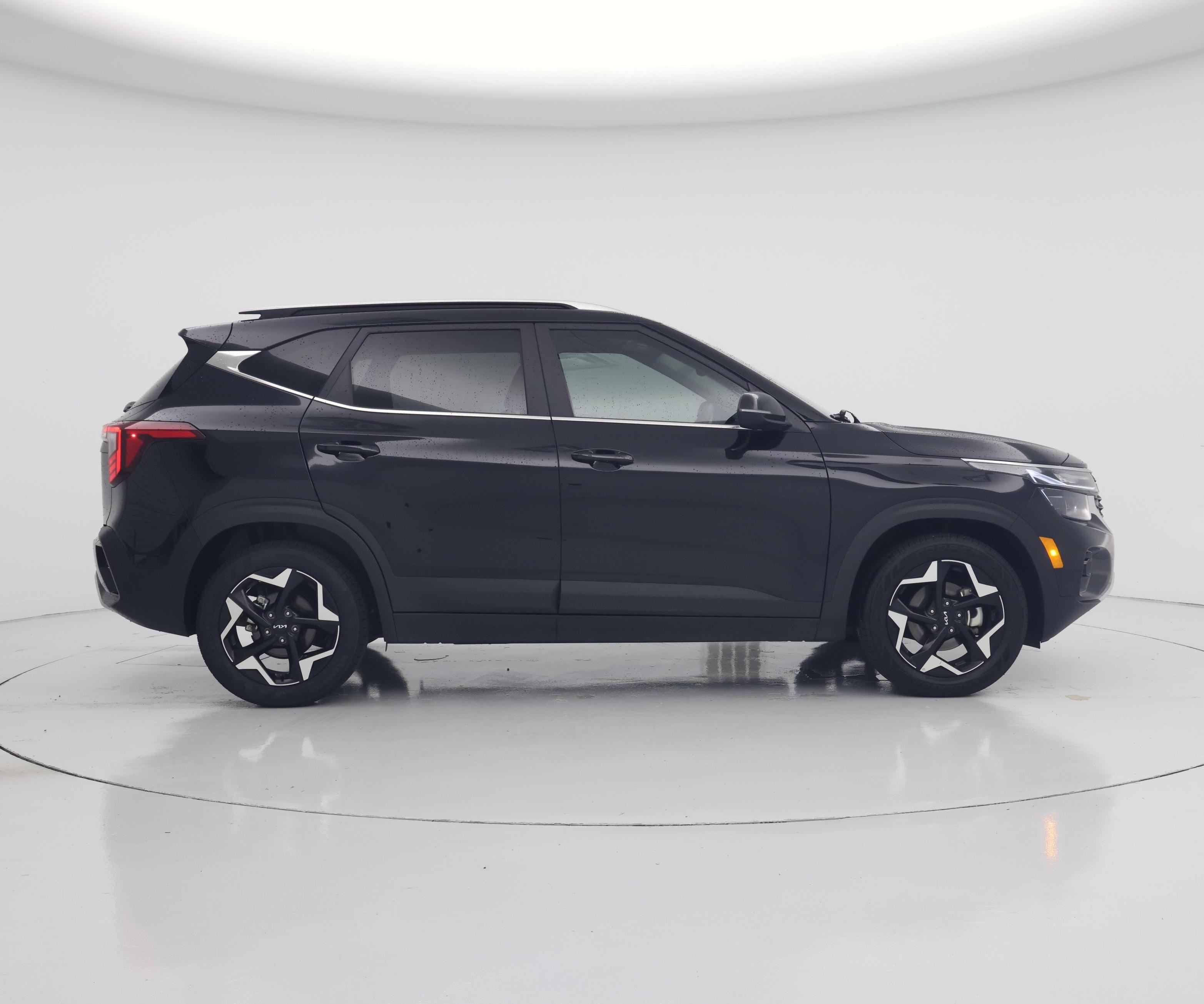 Thumbnail: 2024 Kia Seltos - 7