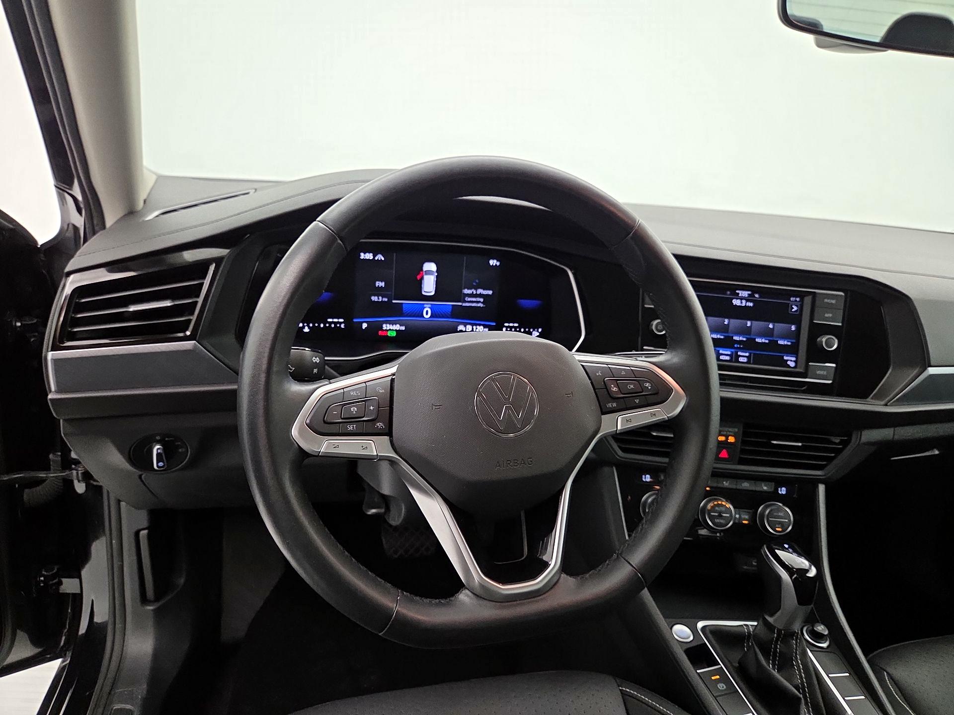 Thumbnail: 2024 Volkswagen Jetta - 10