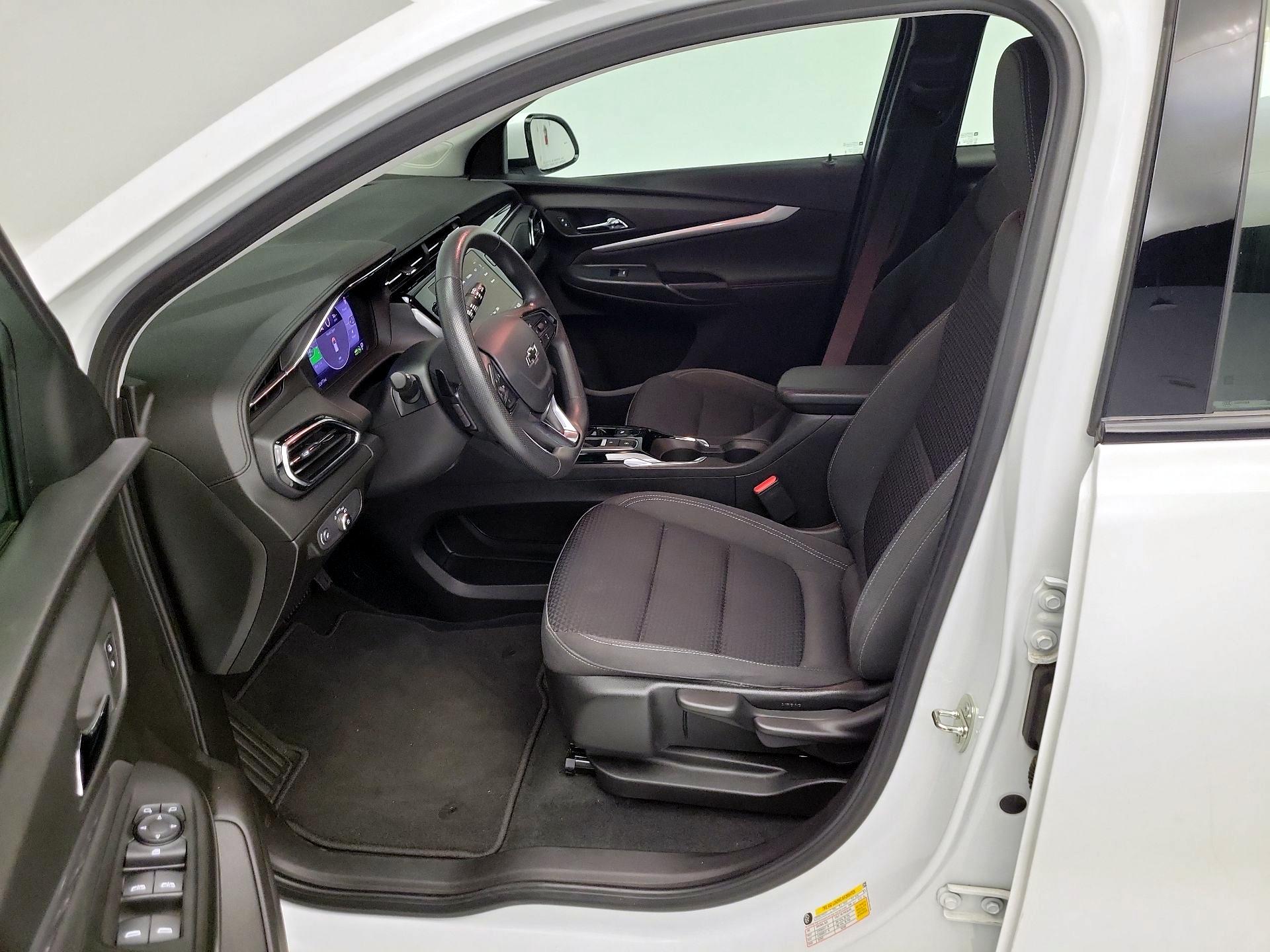 Thumbnail: 2023 Chevrolet Bolt EUV - 11