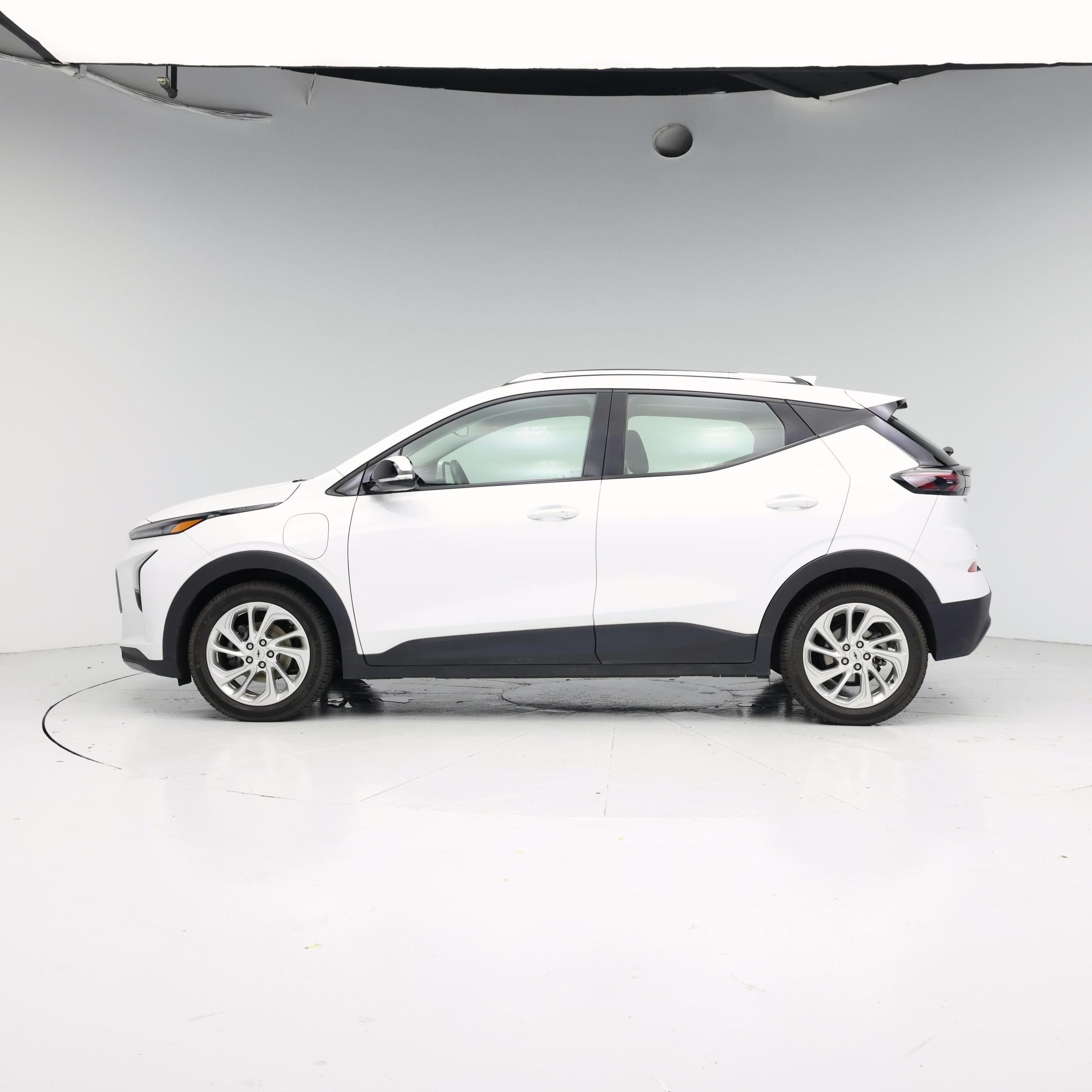 Thumbnail: 2023 Chevrolet Bolt EUV - 3