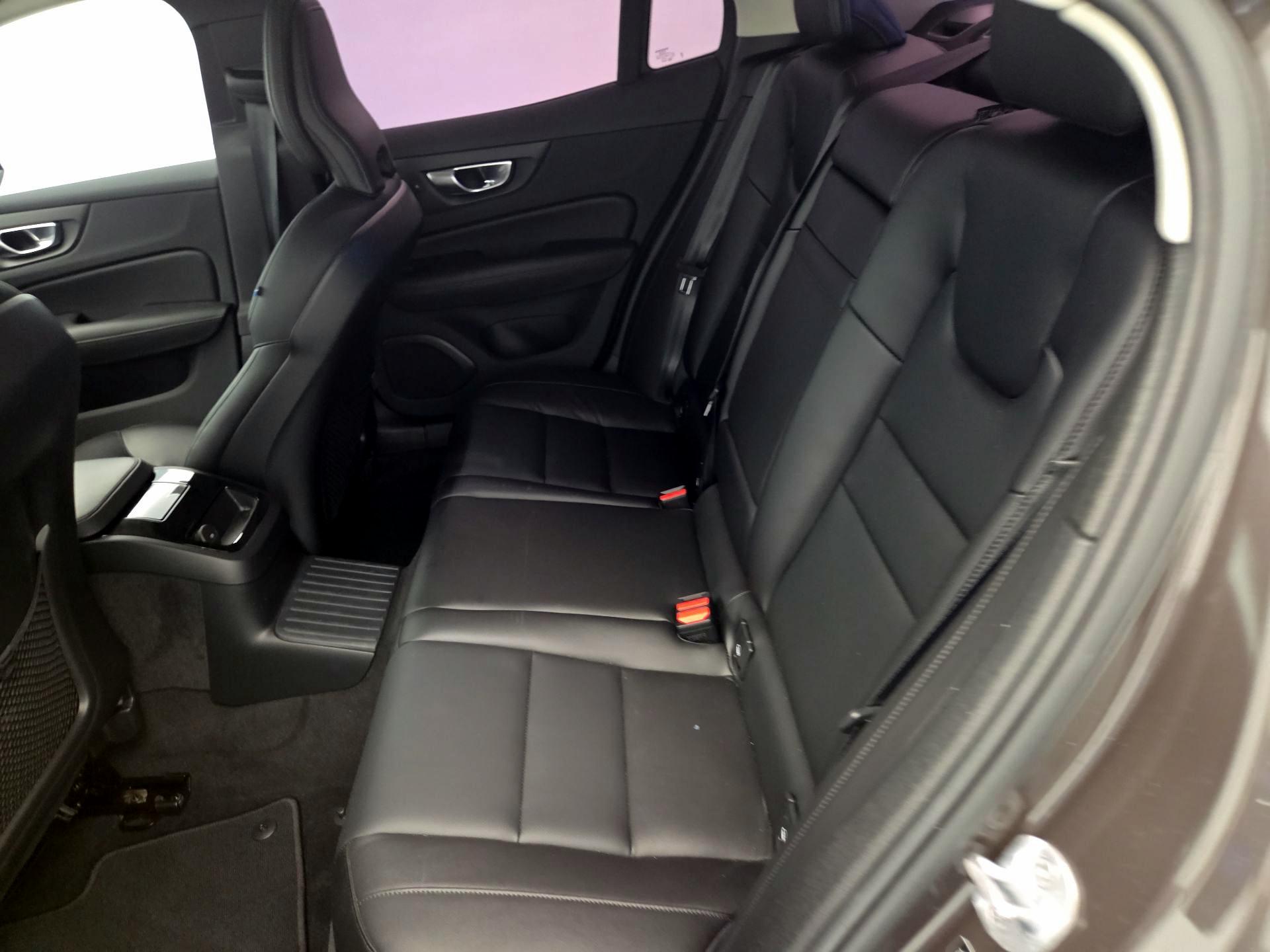 Thumbnail: 2024 Volvo S60 - 20