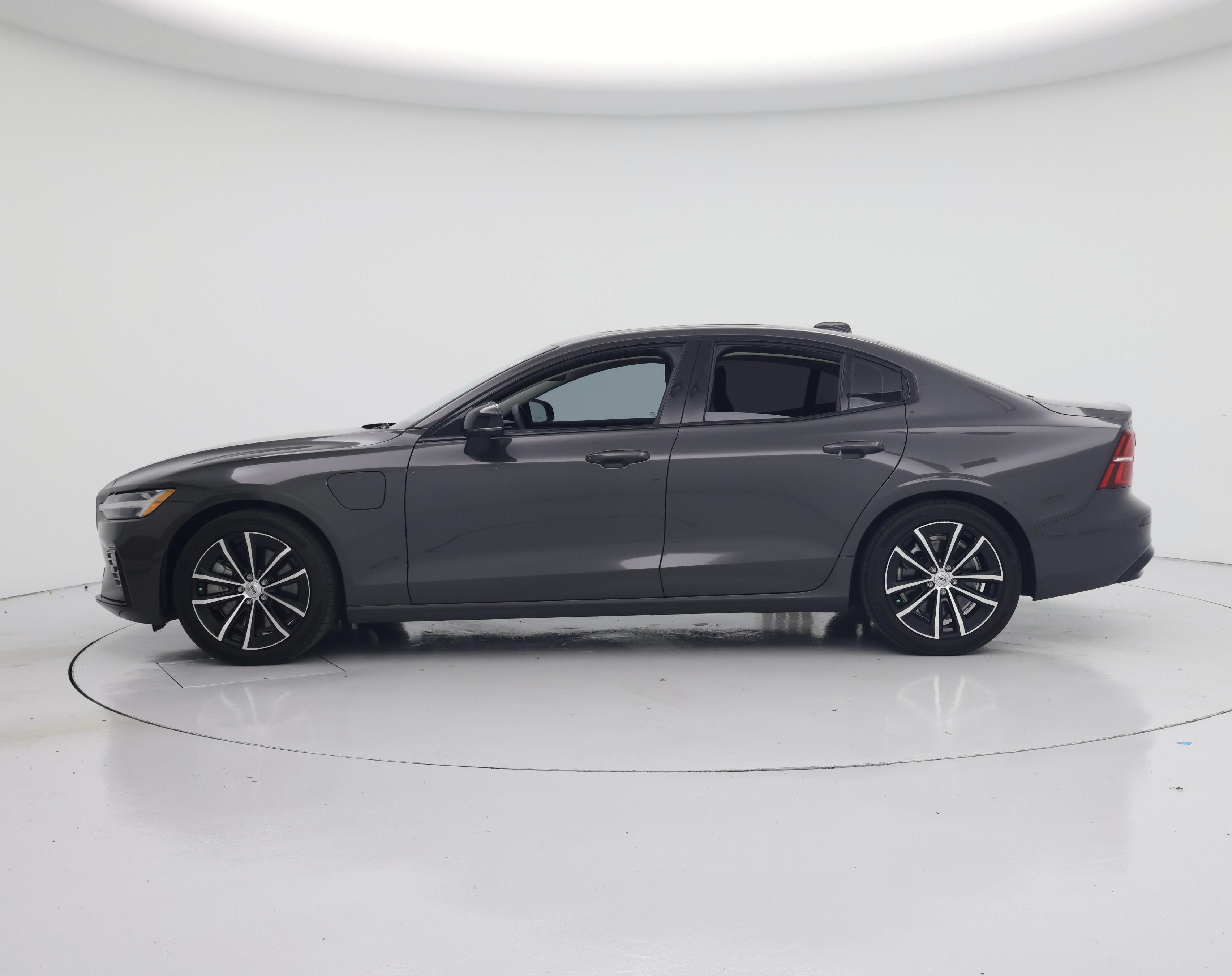 Thumbnail: 2024 Volvo S60 - 3