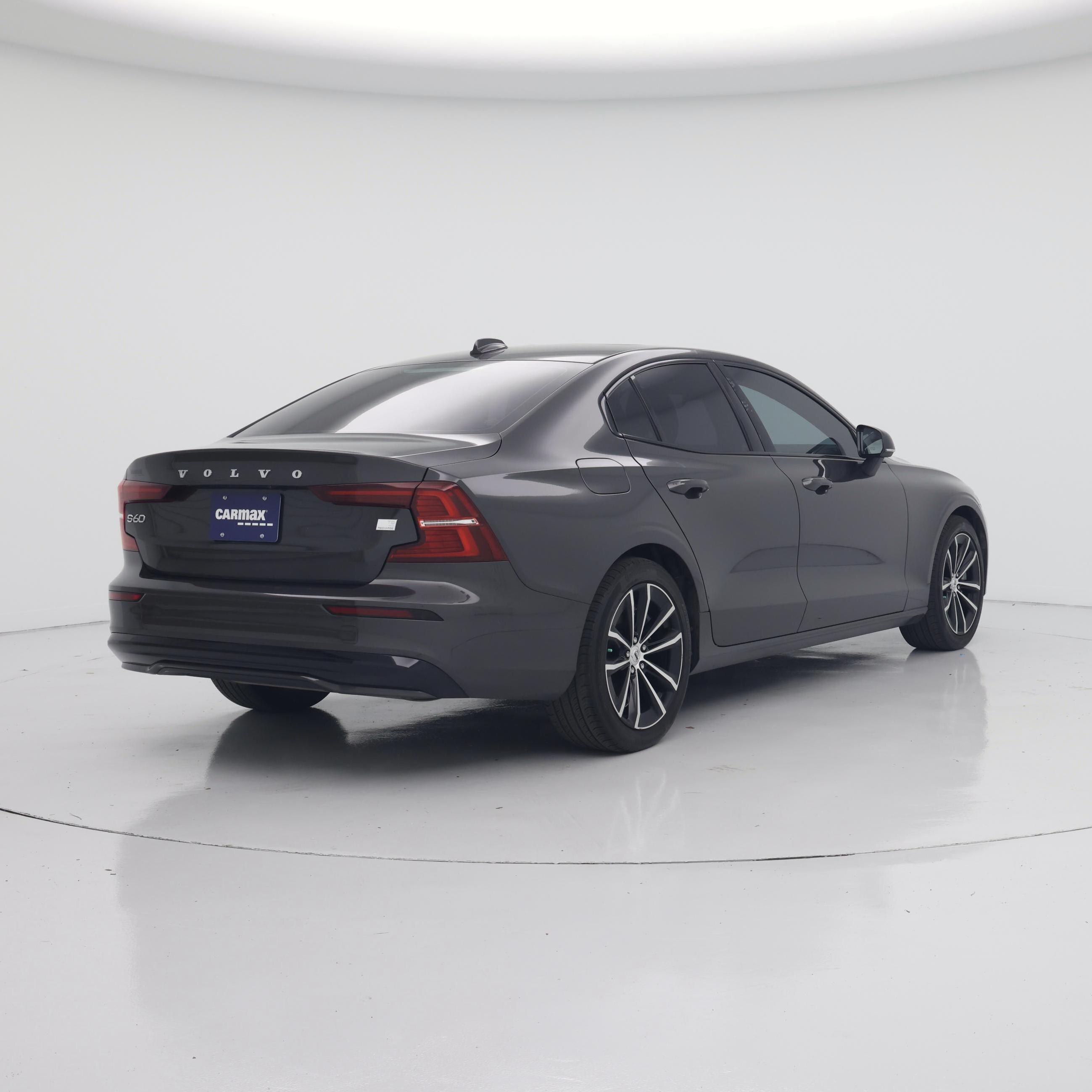 Thumbnail: 2024 Volvo S60 - 8