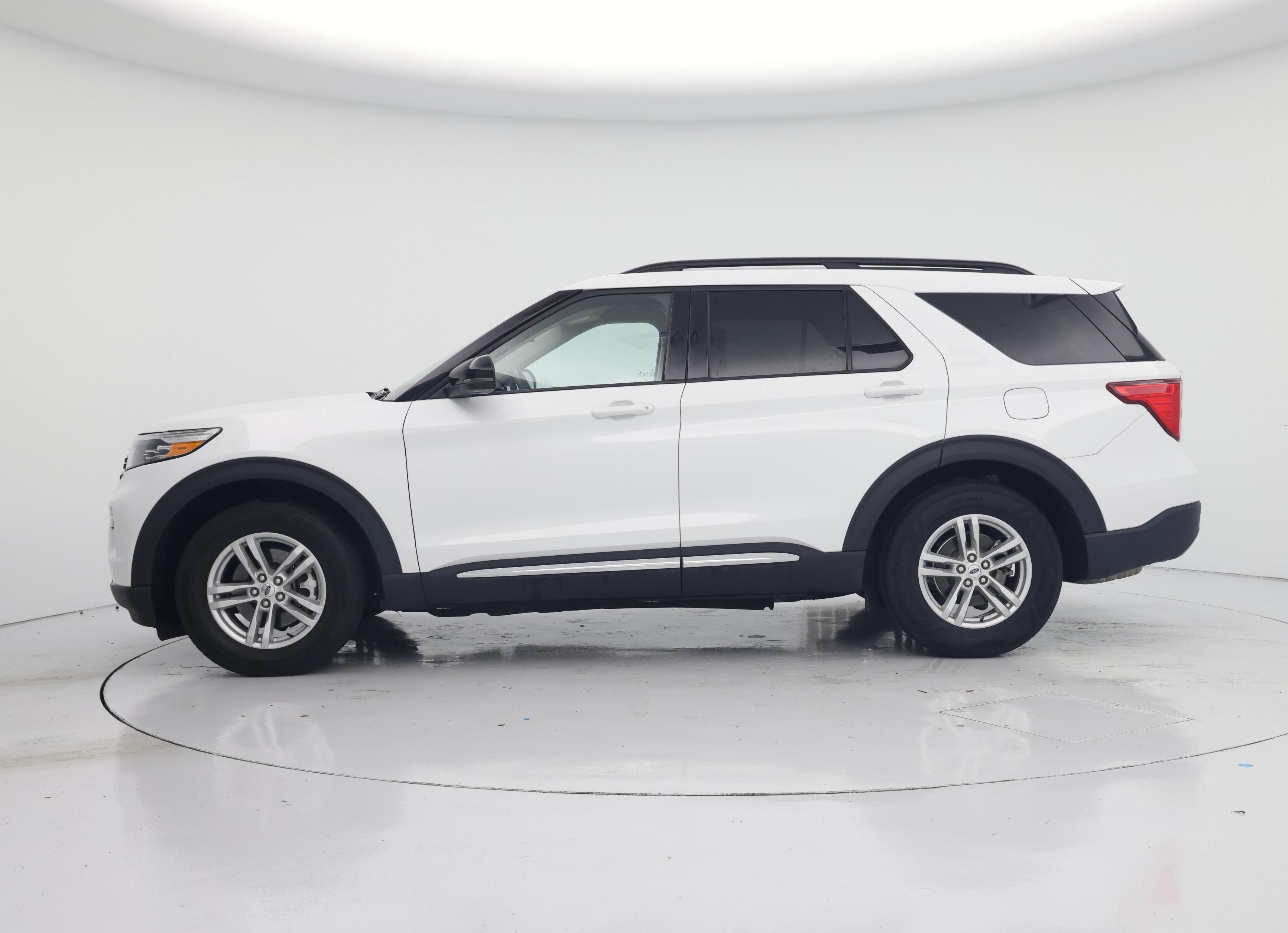Thumbnail: 2023 Ford Explorer - 3