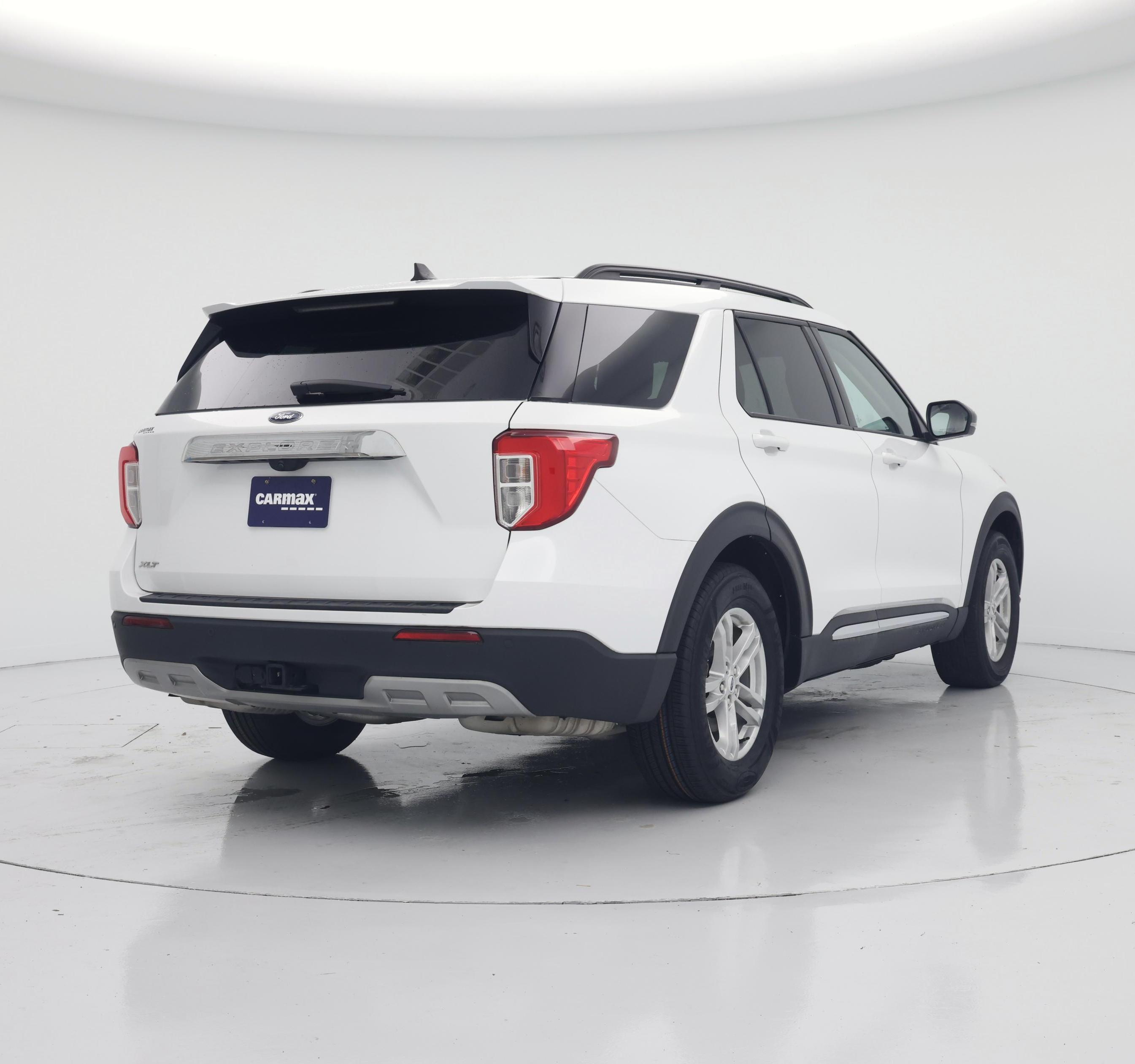 Thumbnail: 2023 Ford Explorer - 8