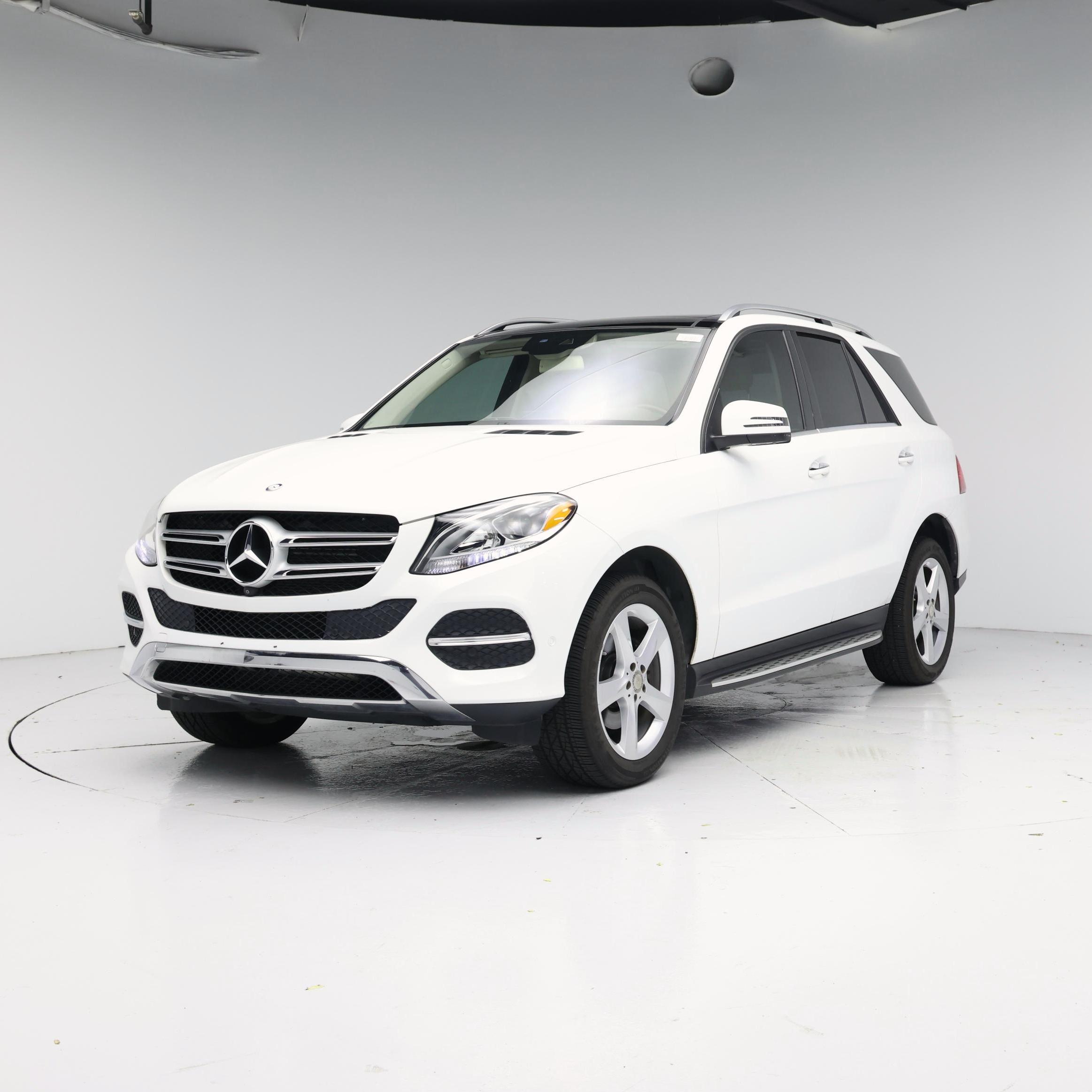 Thumbnail: 2017 Mercedes-Benz GLE - 4