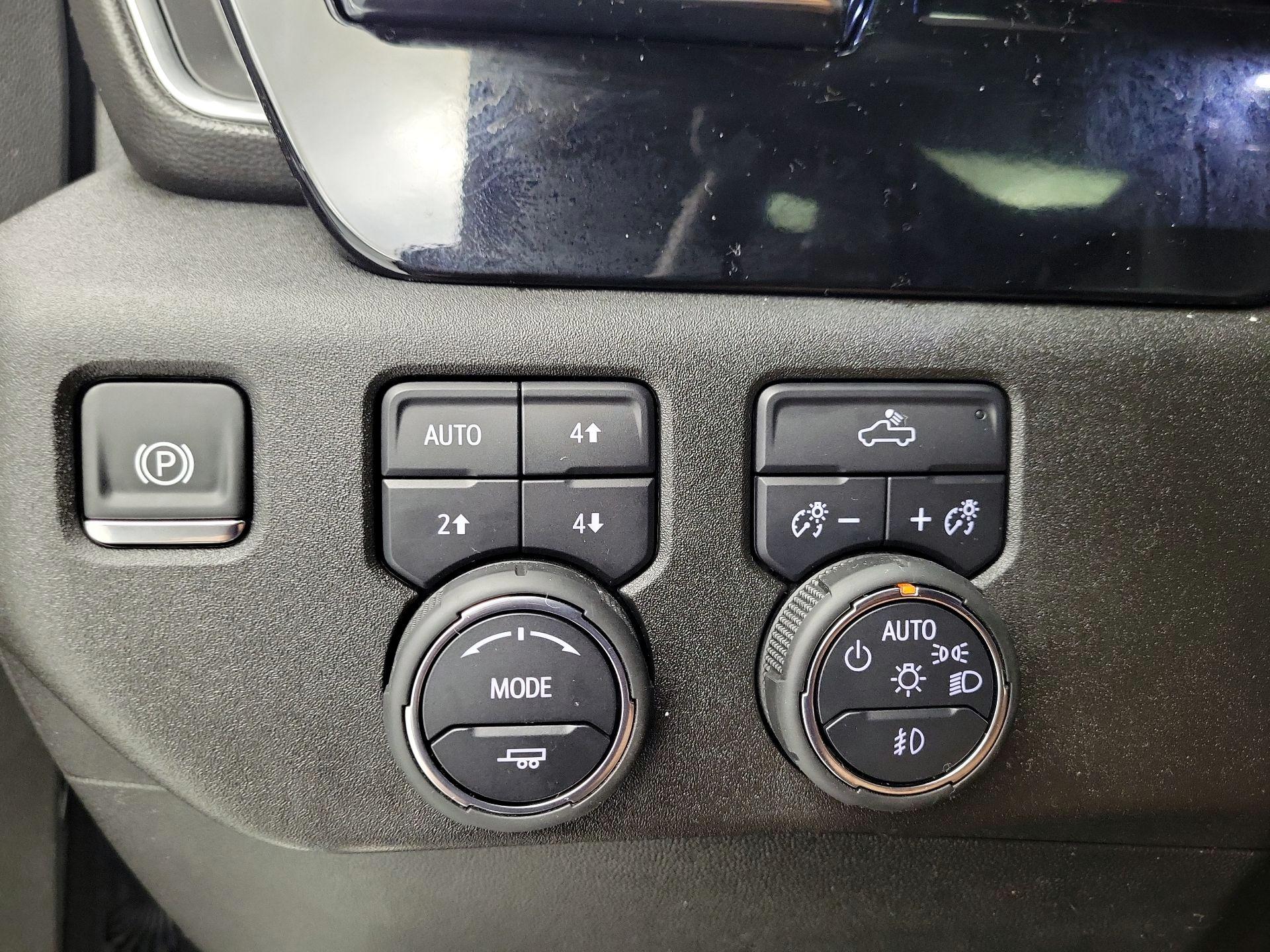 Thumbnail: 2025 Chevrolet Silverado 1500 - 13